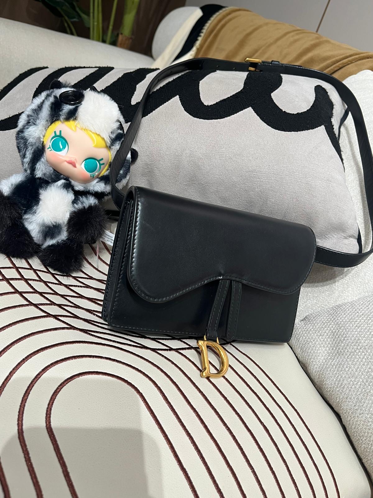 Dior Belt Bag 黑色金扣 100%Authentic, 93%New 