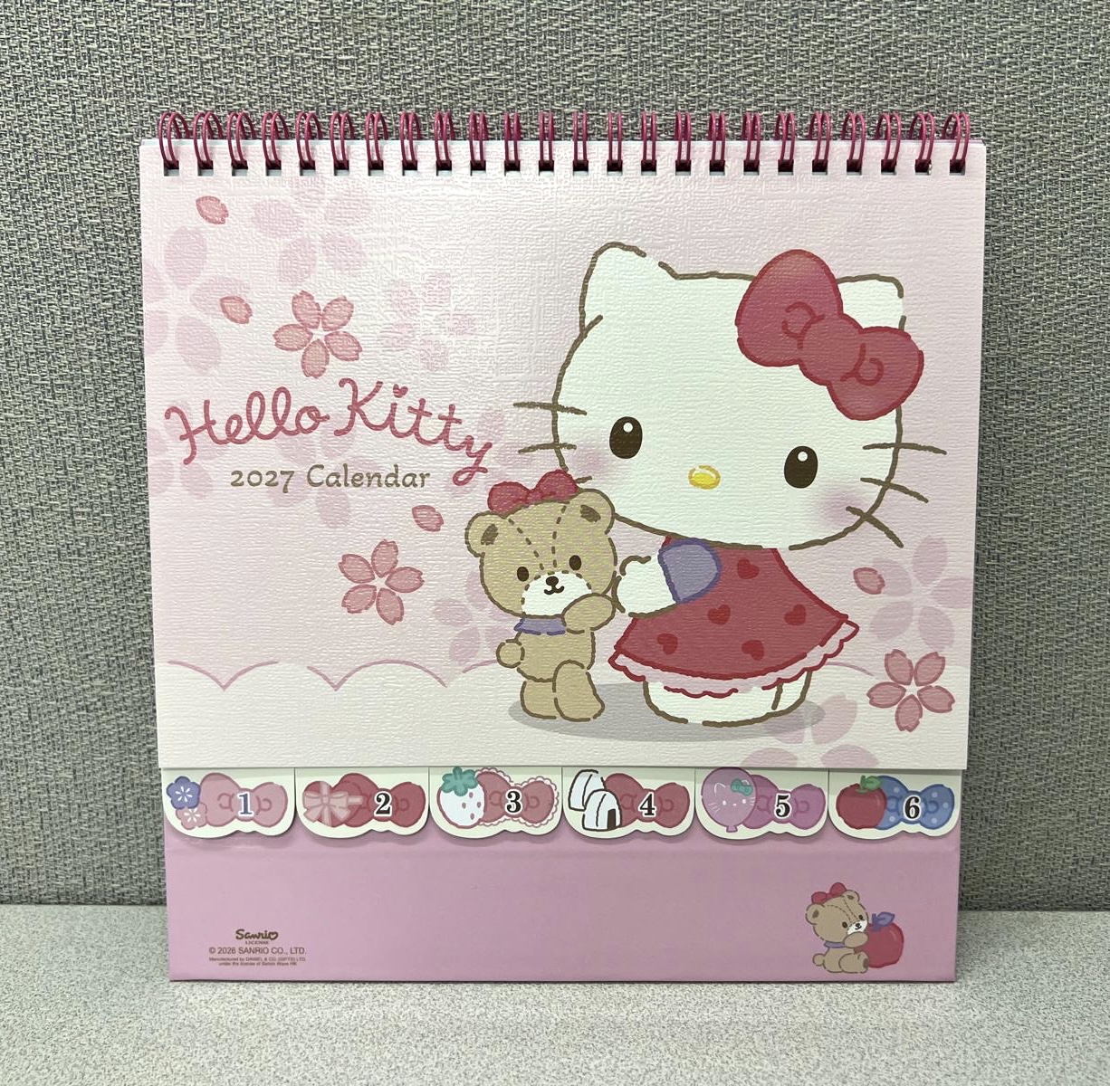 🇭🇰港版Sanrio 2027年座枱月曆