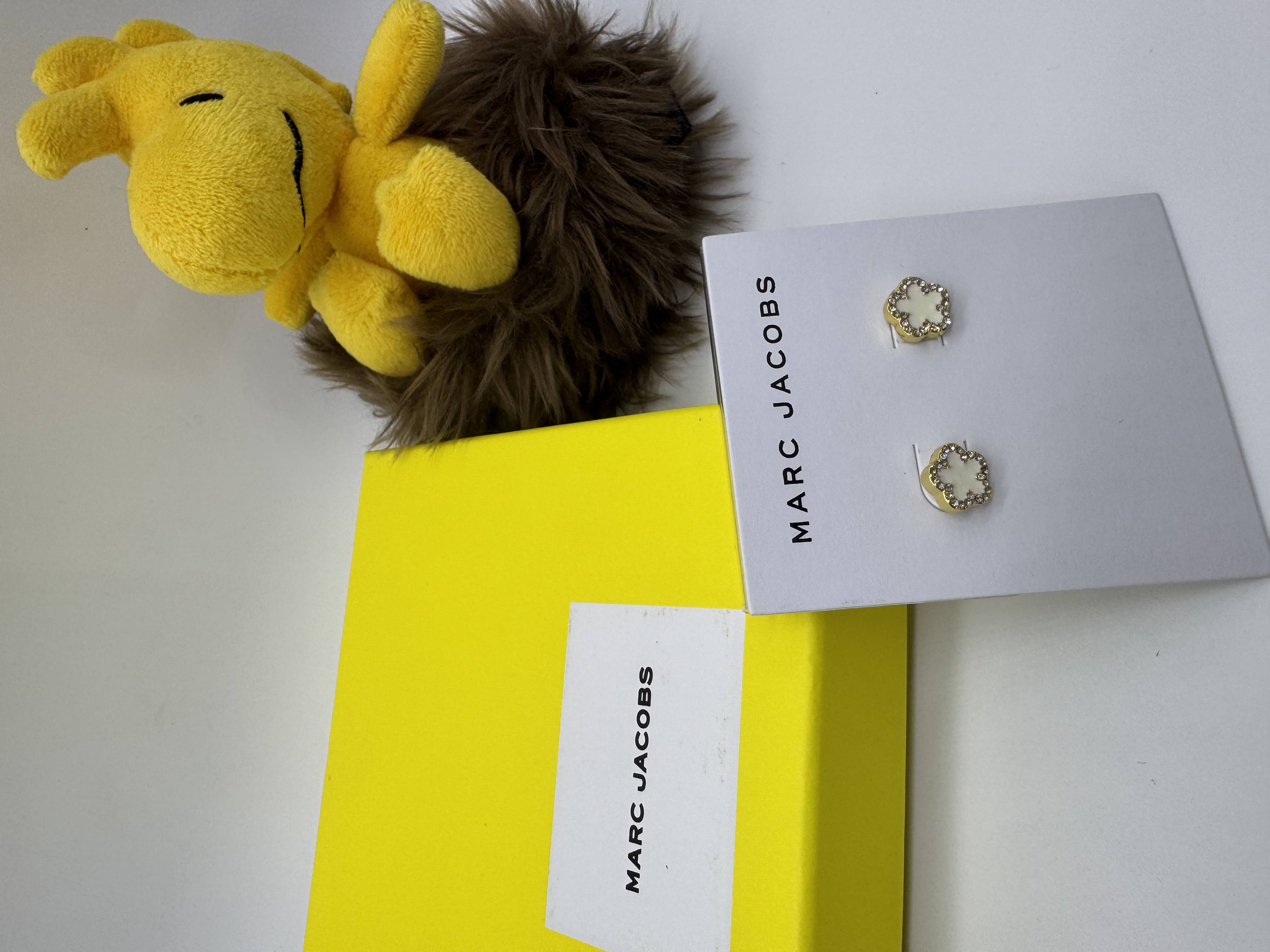 🇺🇸✈️🇨🇦Marc Jacobs outlet 花🌼花🌸形狀閃閃耳環現貨🤩