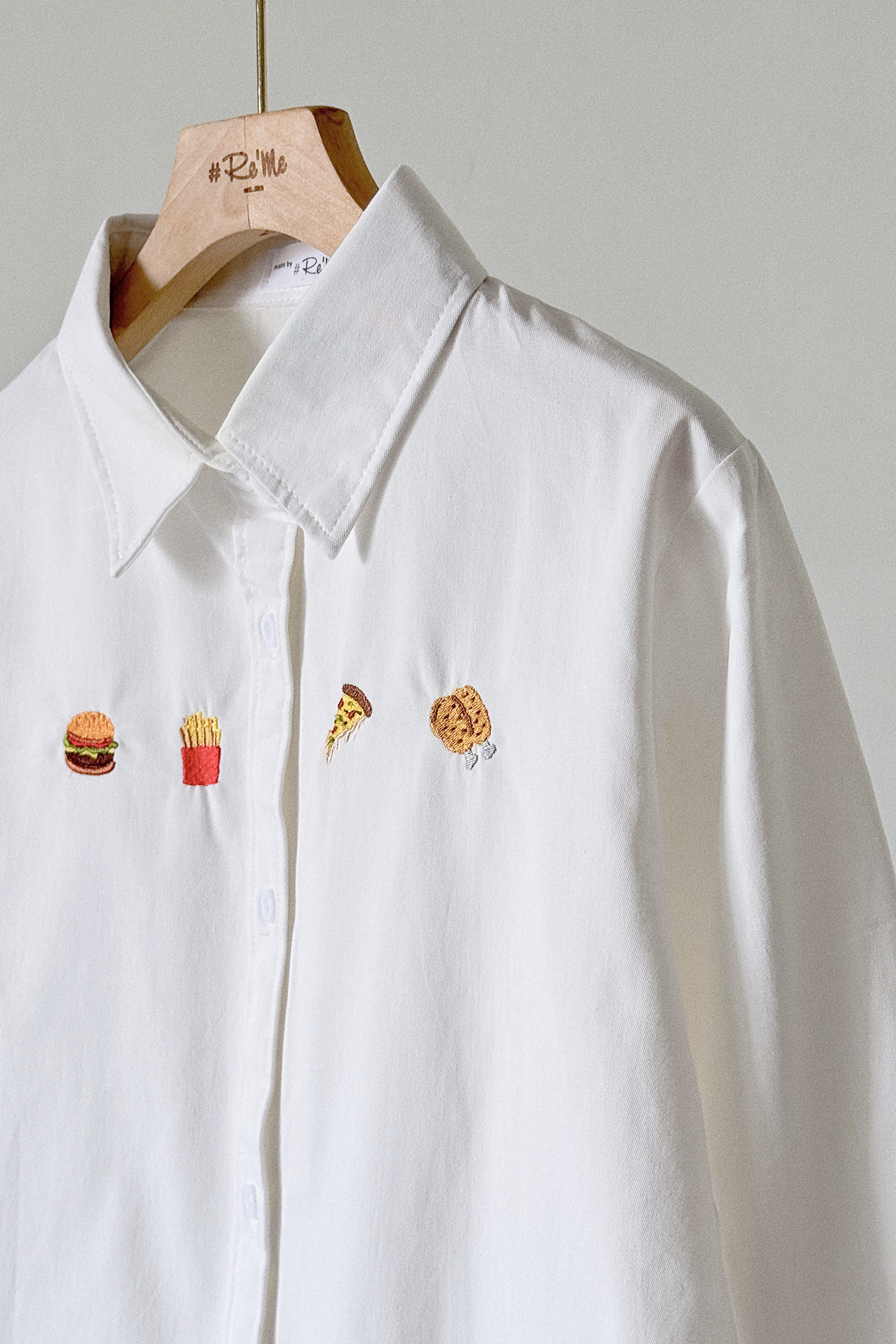 【小小满足🍔】设计款刺绣白衬衫 -（ 下单后2-3制作日）