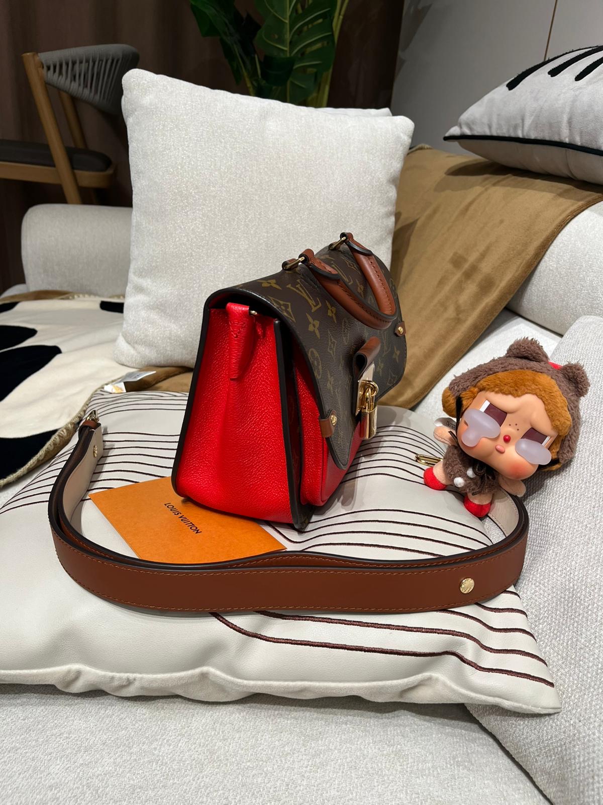 未使用品 Lv VAUGIRARD M44548 2way bag 100%Authentic,Unused未使用品 ✅專門店收據✅長肩帶兩用✅防塵袋  ✨