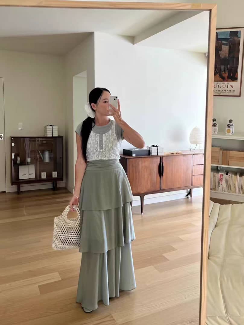 Sage Green Tiered High-Waisted Midi Skirt ‖ 浅绿拼接层次感高腰半裙 KR03714456