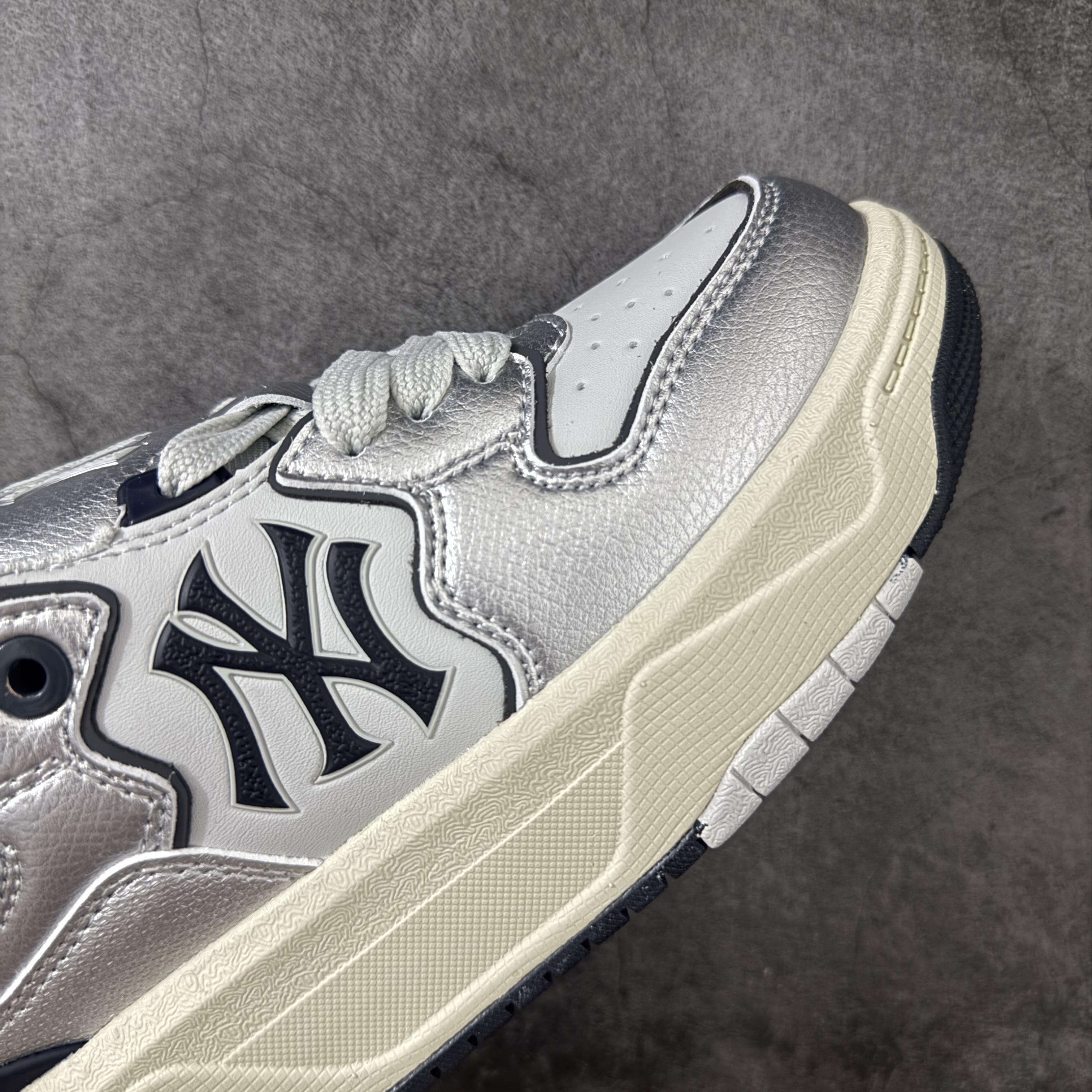 MLB Chunky Liner Basic