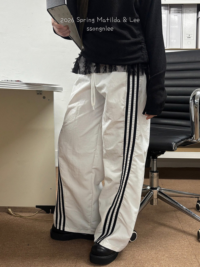 🇰🇷Matilda&Lee pants