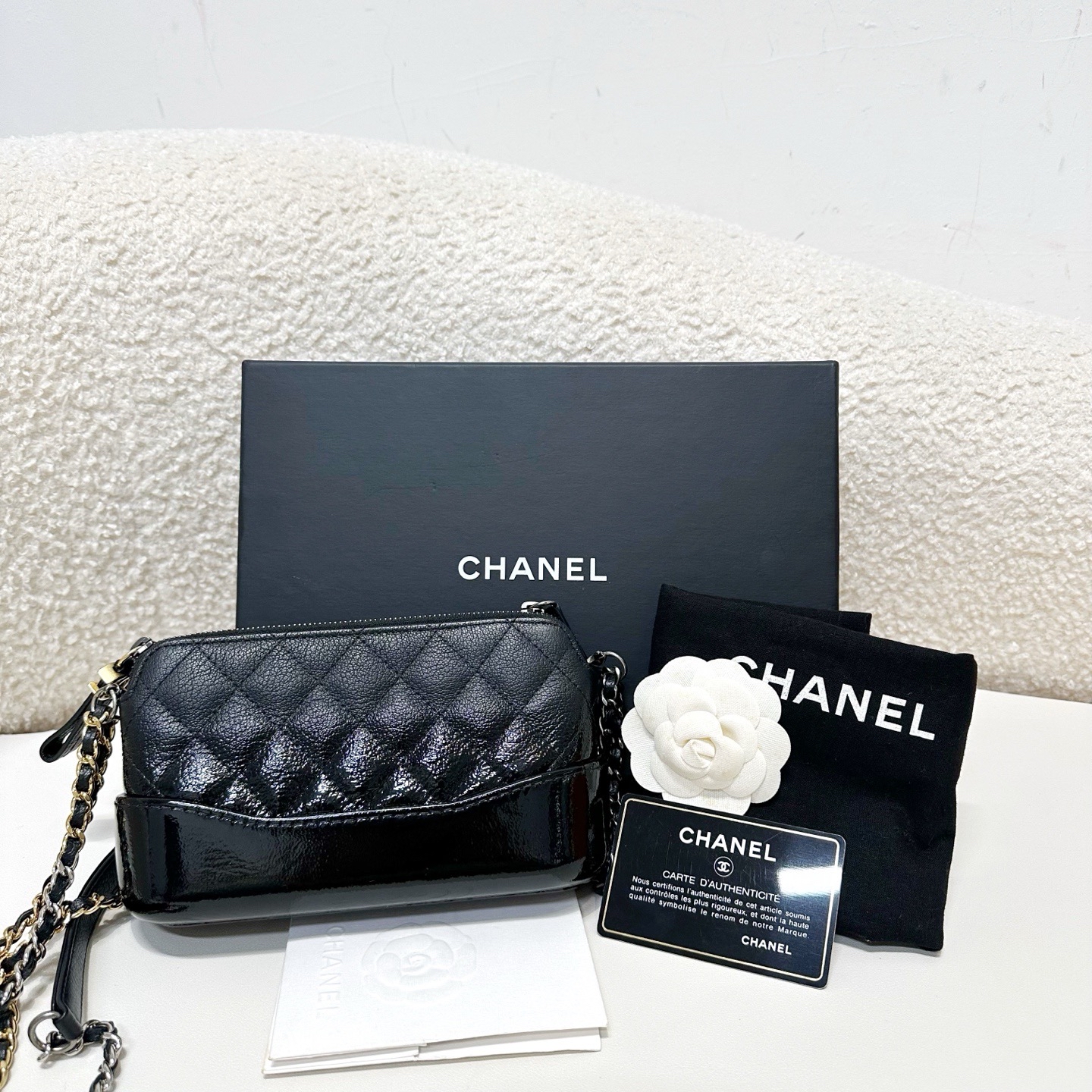 【預訂貨品】Chanel mini 黑金流浪包