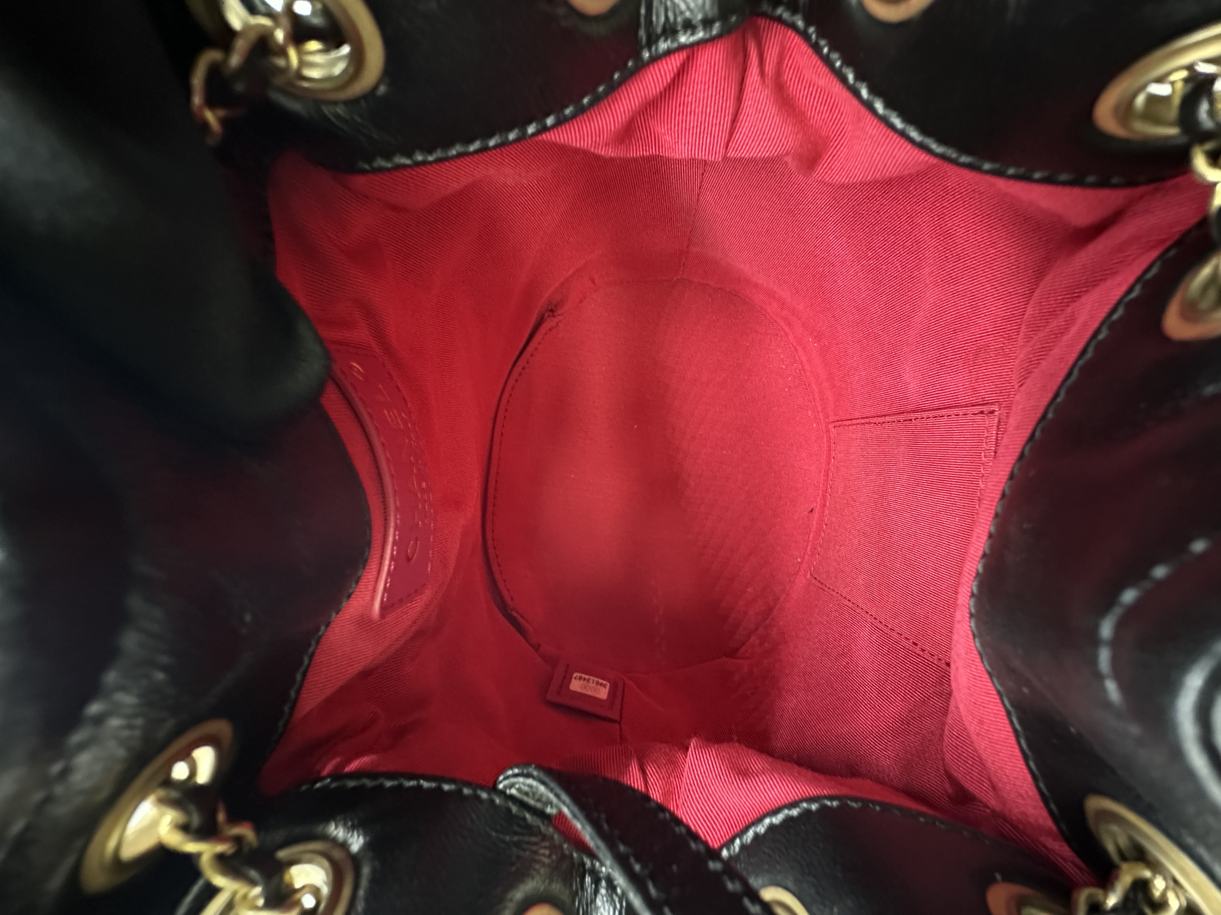 Pre-Owned CHANEL Lambskin Quilted CC Drawstring Bucket Bag / Product Code: 26050616
