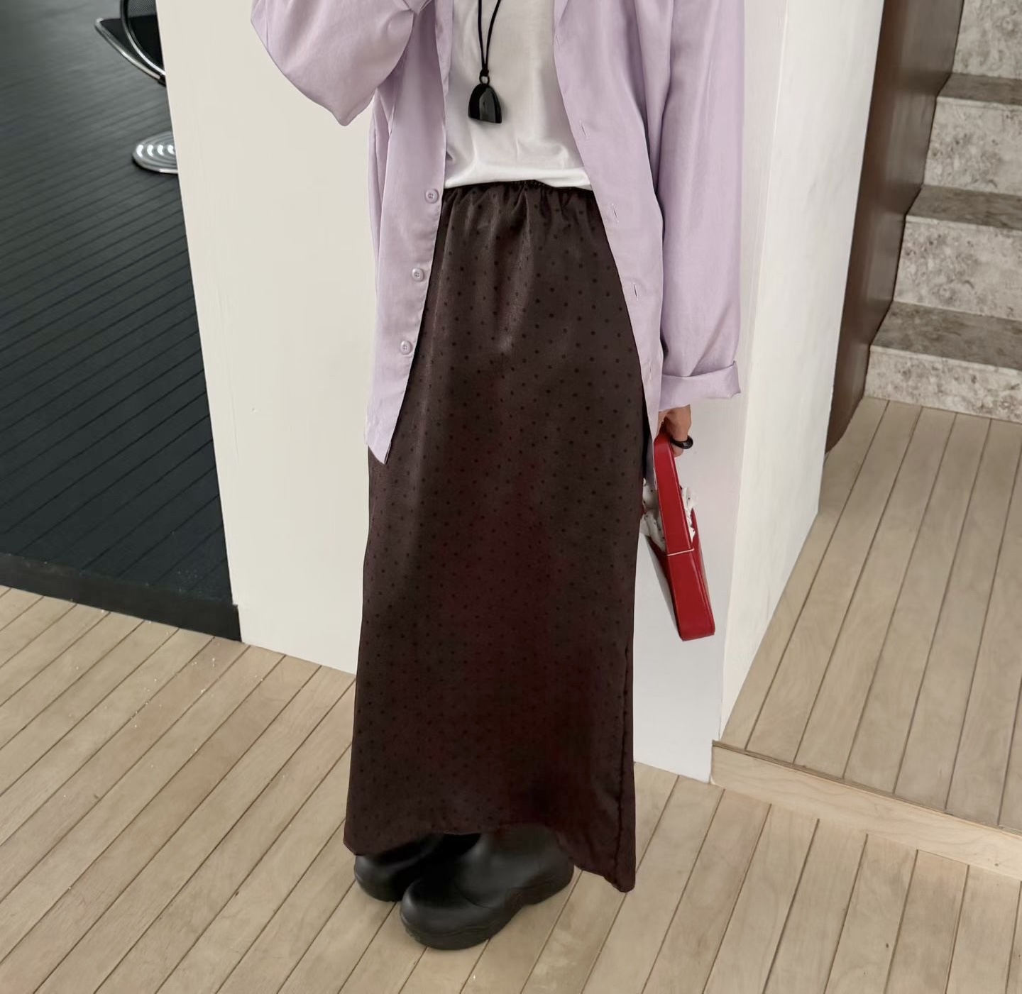 221668 滑料波點長裙