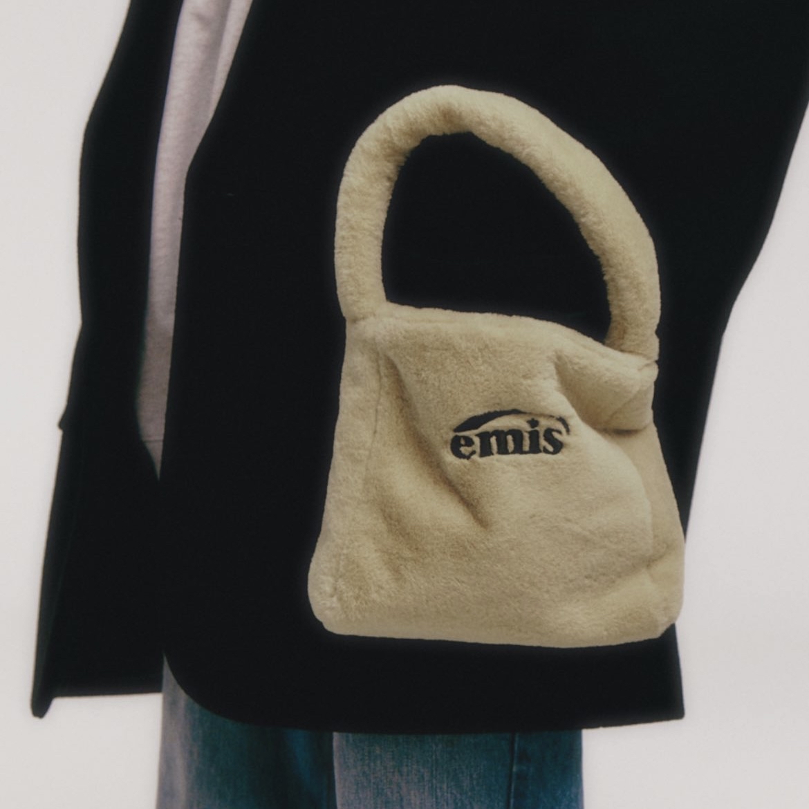 新品未開封 emis NEW LOGO FUR BAG BLACK ファーバッグ