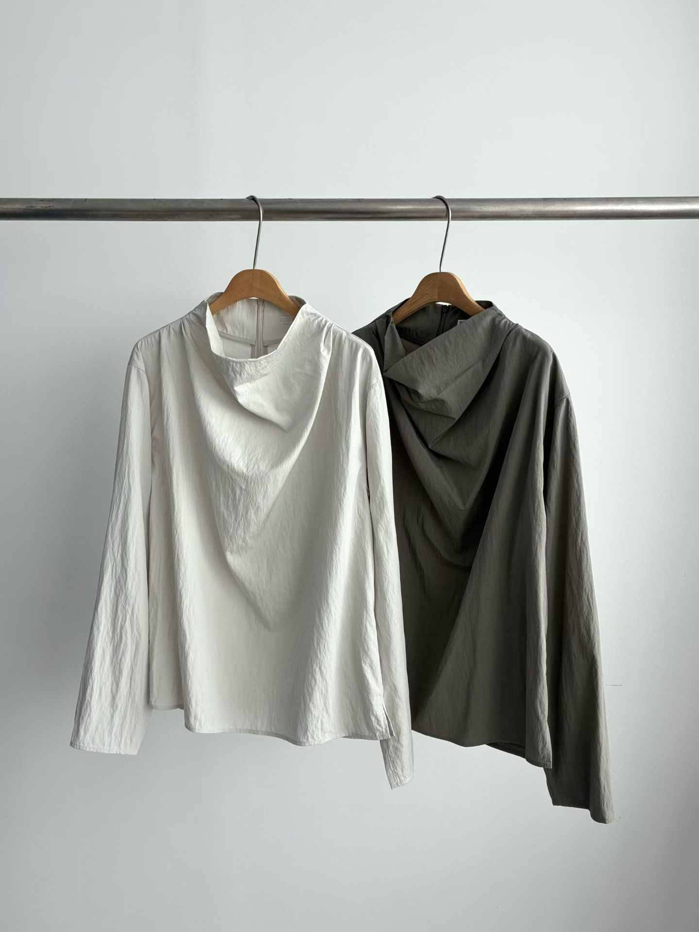 (預購價)Stand-up collar top #top113