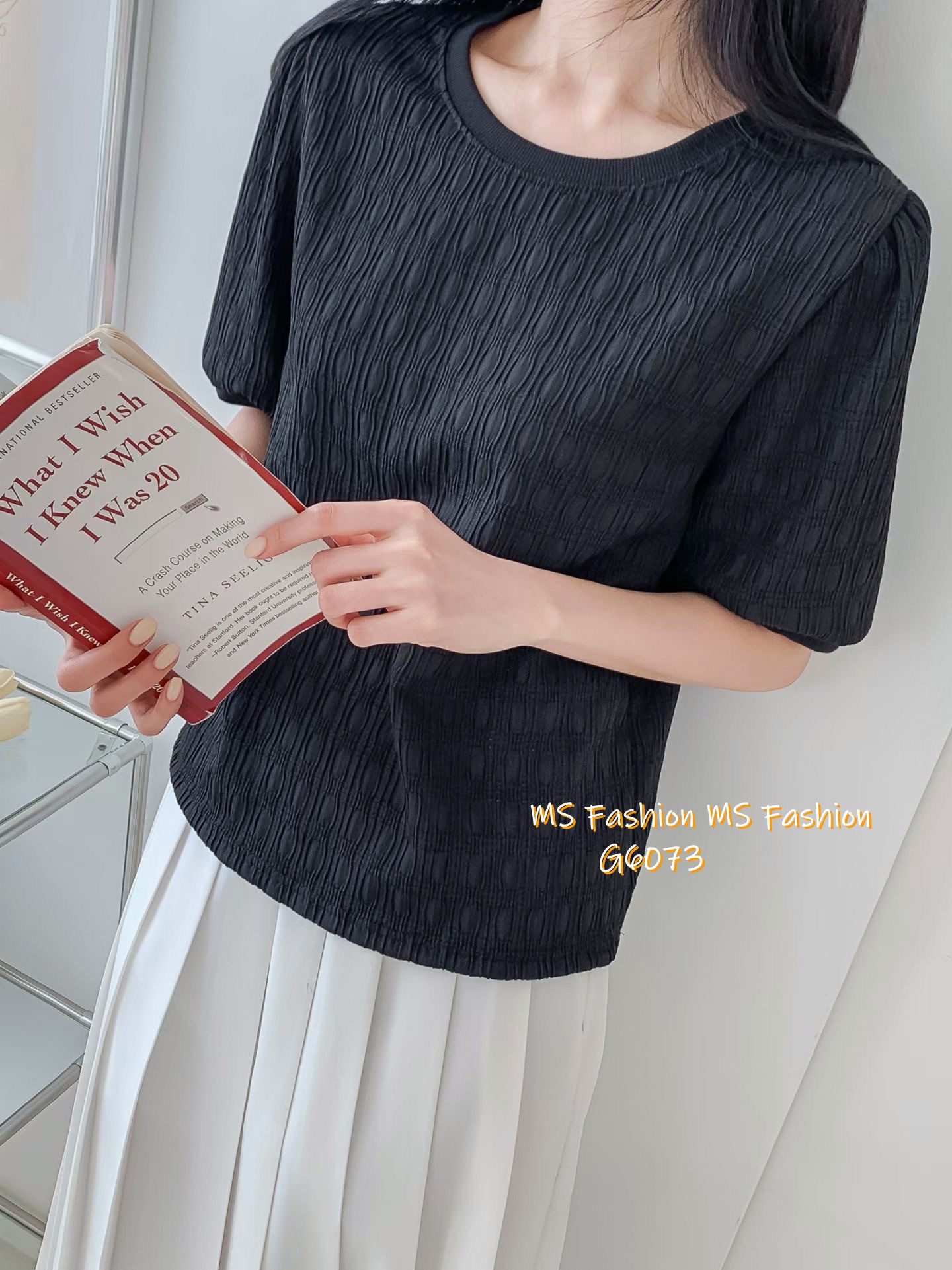 G6073 韓國🇰🇷淨色暗紋top