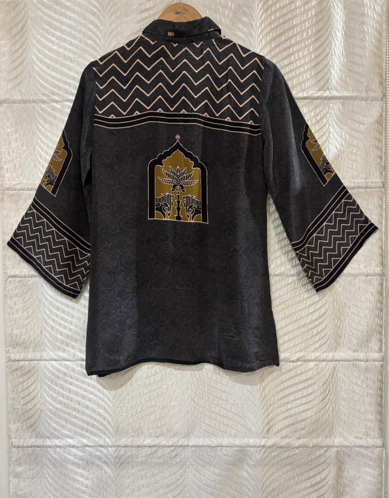 Ethnic Shirt in Black