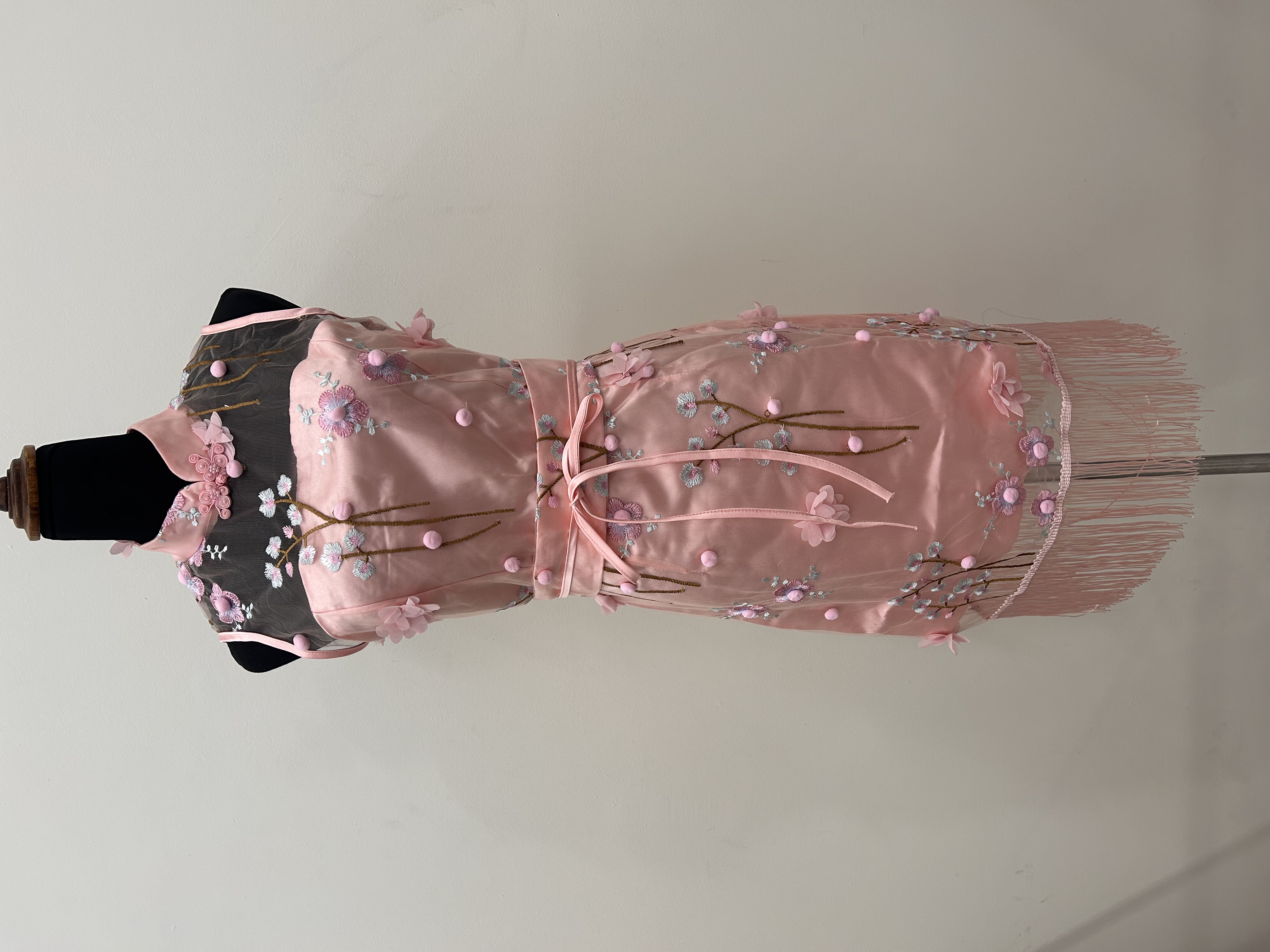 588.WB Lace Sleeveless Flower Qipao Dress