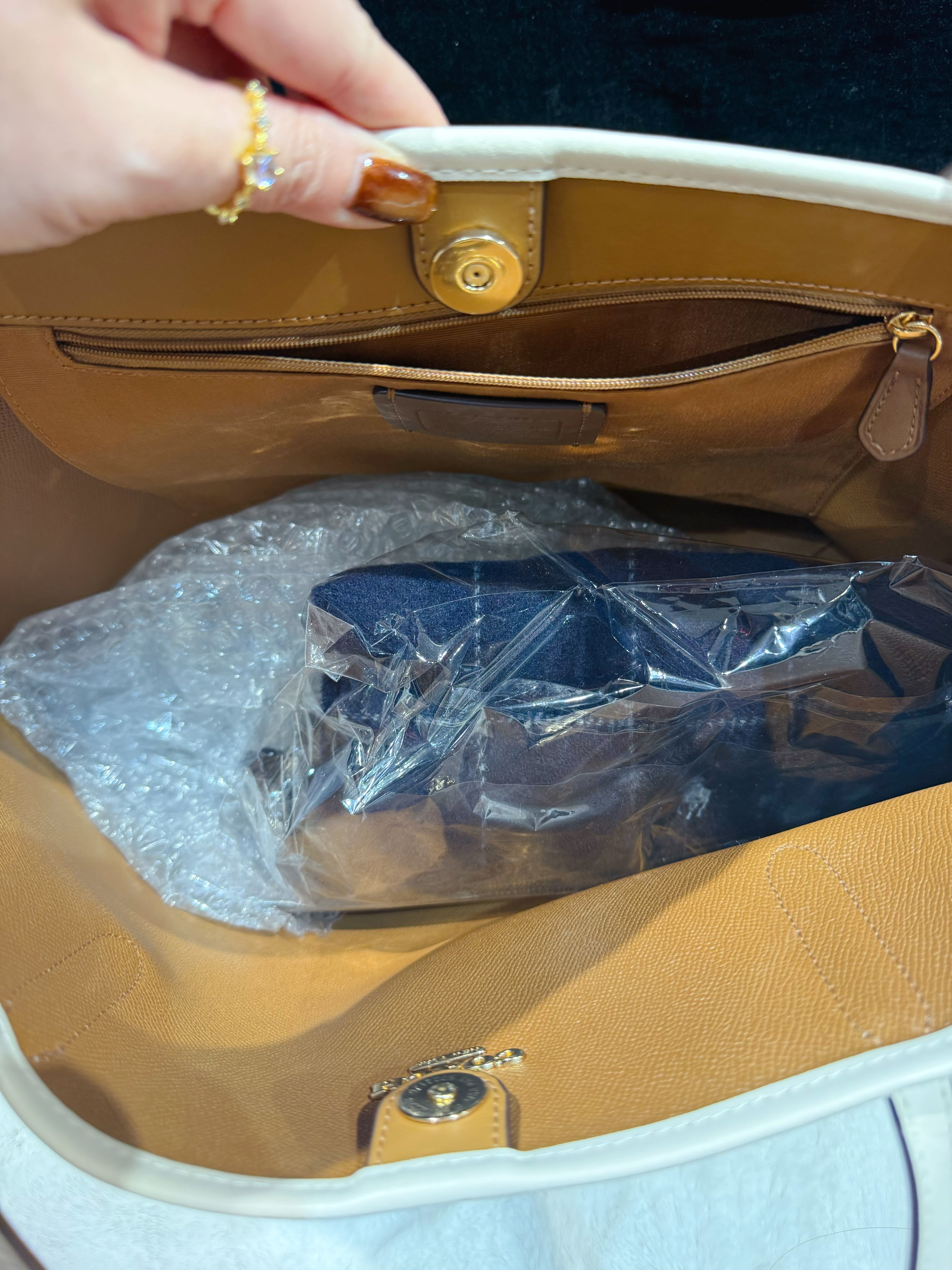 Coach City tote white/m