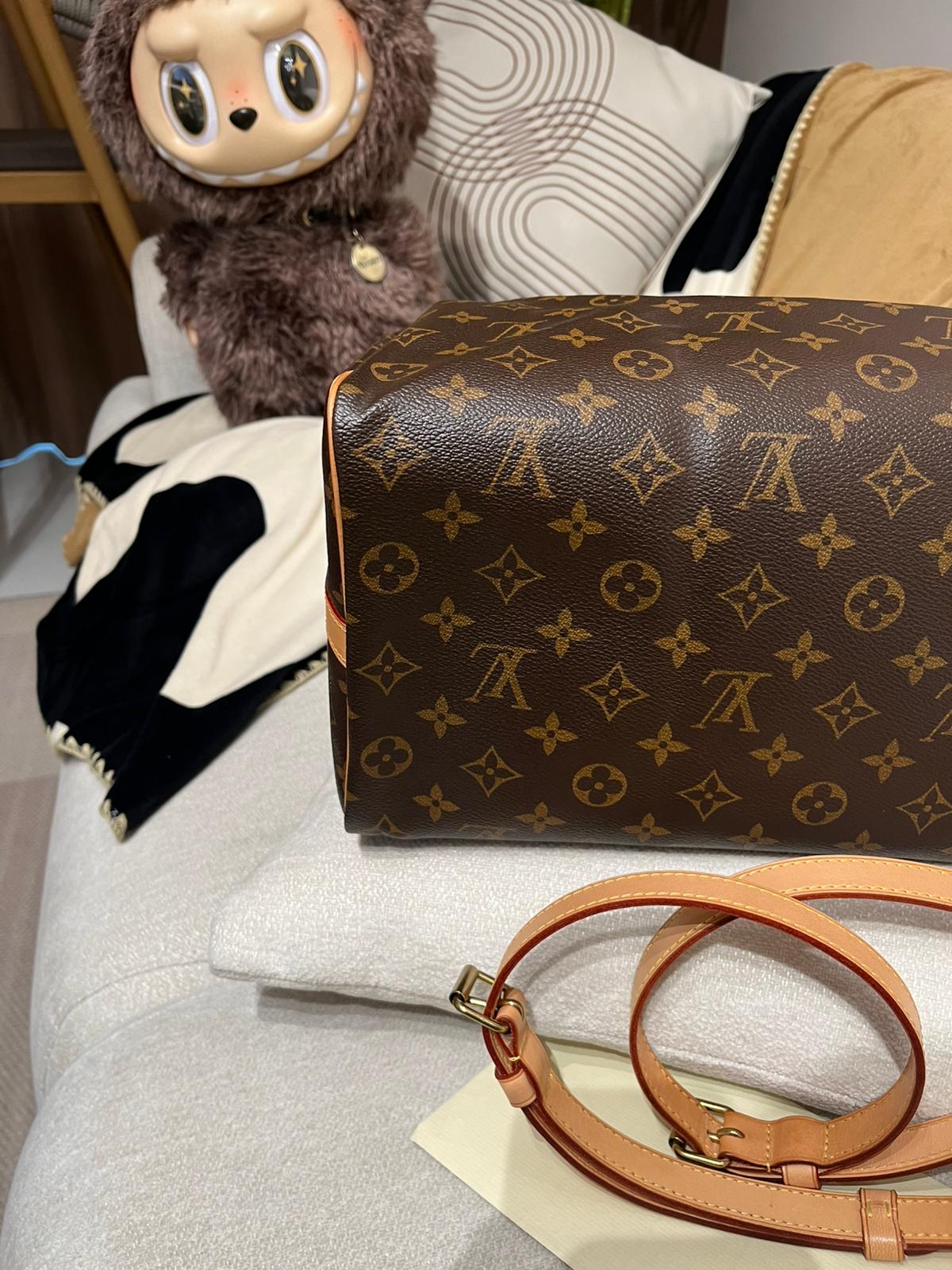 Lv Speedy Bandoulière 35 Monogram  100%Authentic, 98%New ✅收據✅Strap ✅Dust bag