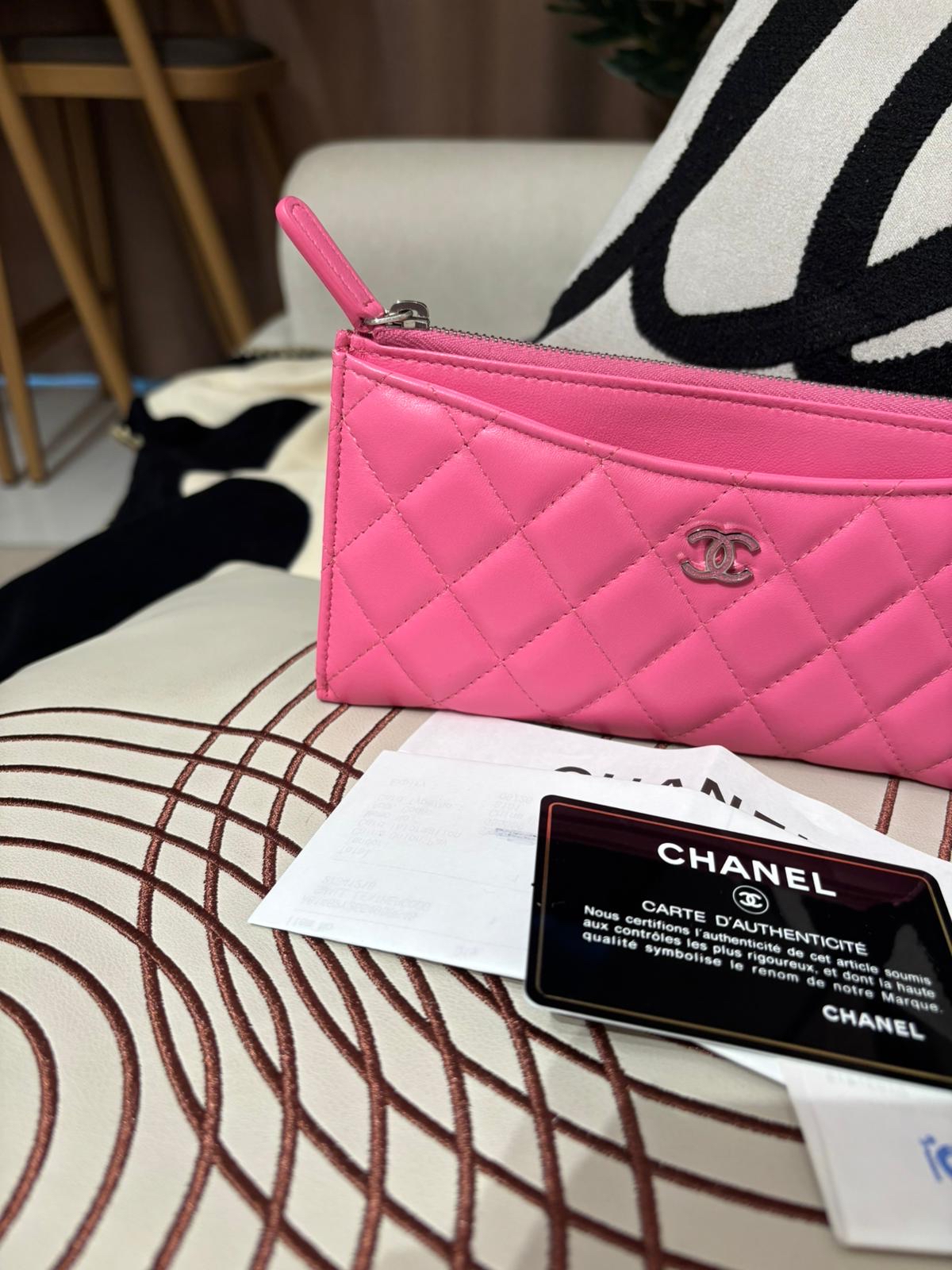 Chanel zip pouch A81462, 100%Authentic ,98%new ✅ 收據✅27card   