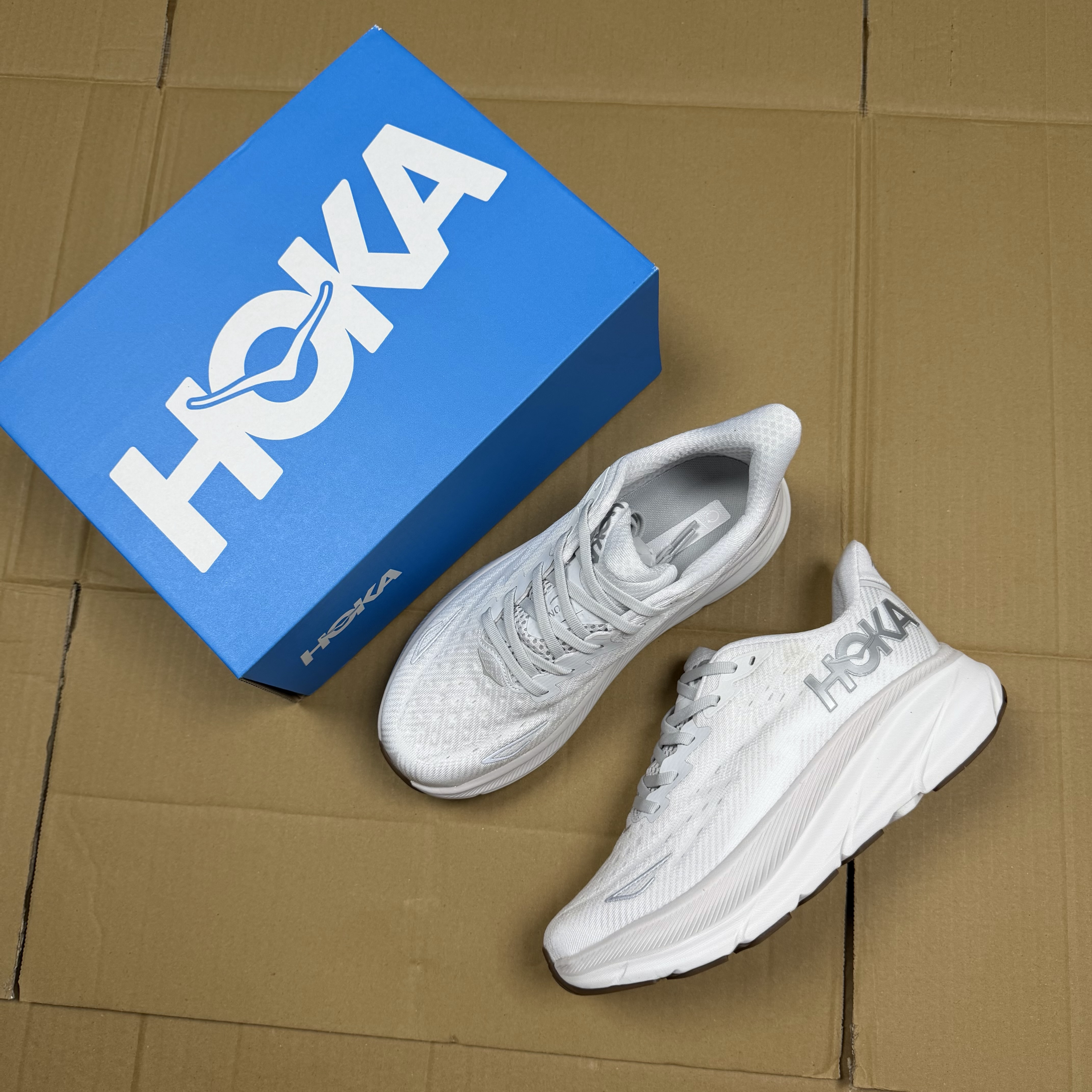 Hoka Clifton 9