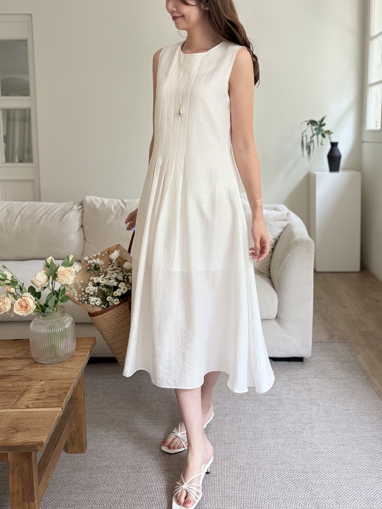 Linen Pintuck Dress (Ivory)