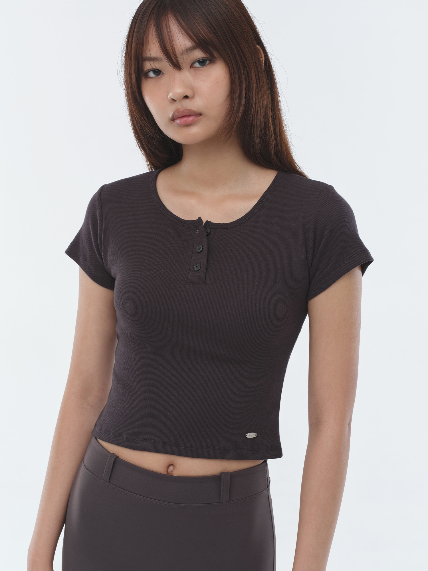 【連胸墊半開鈕扣TOP】預購_Cap-embedded Henry Neck T-shirt by Conch