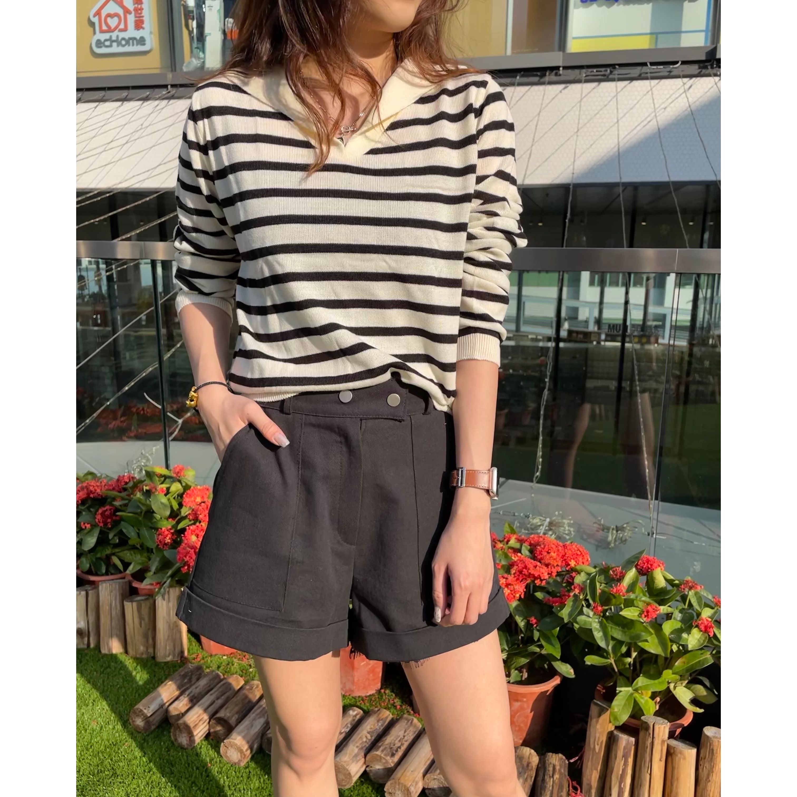 間條反領薄針織