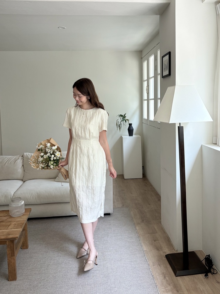 Lune Textured Dress (Ivory)