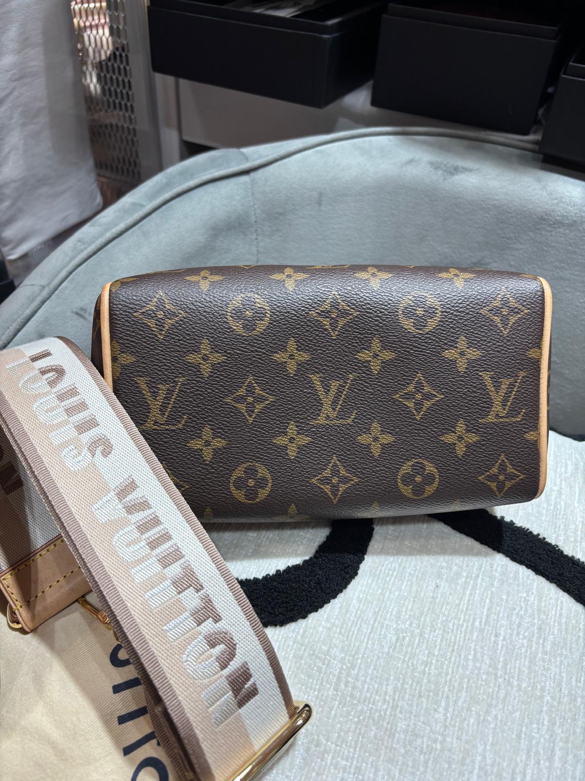 LV Speedy 20 Bandouliere Monogram M46234 100%Authentic, 95%New ✅key lock ✅Dust bag