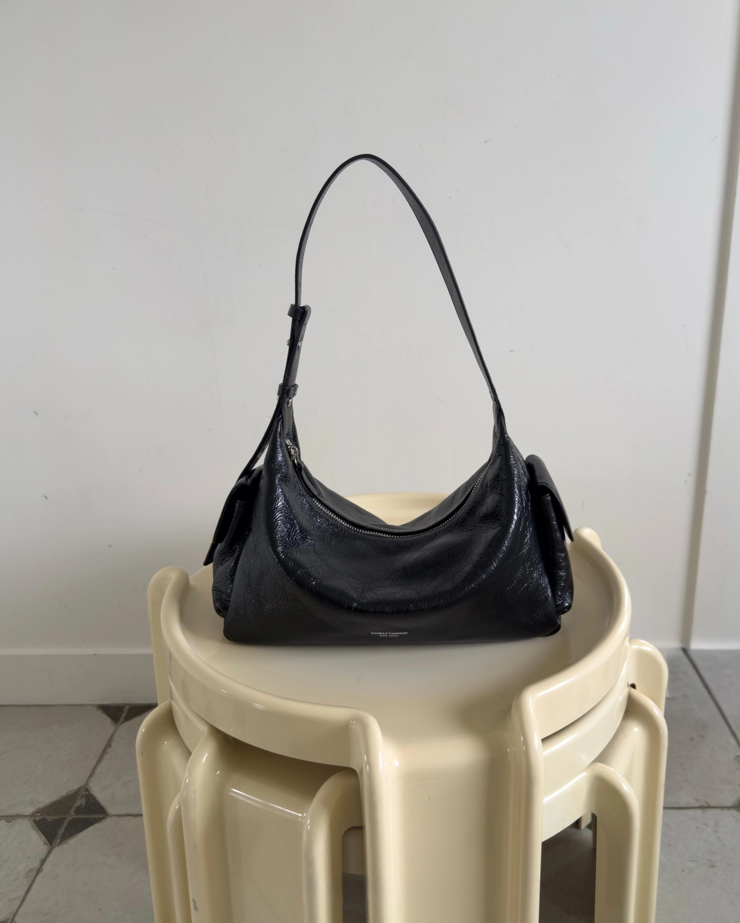 韓國Bucks & Leather 側口袋立體真皮Hobo腋下包