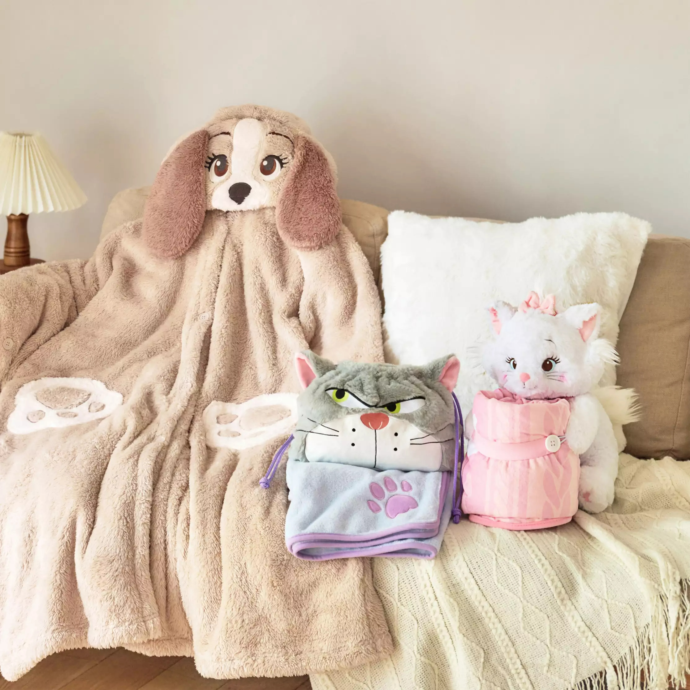 🌸 【預訂】Lucifer Blanket - Warm Goods