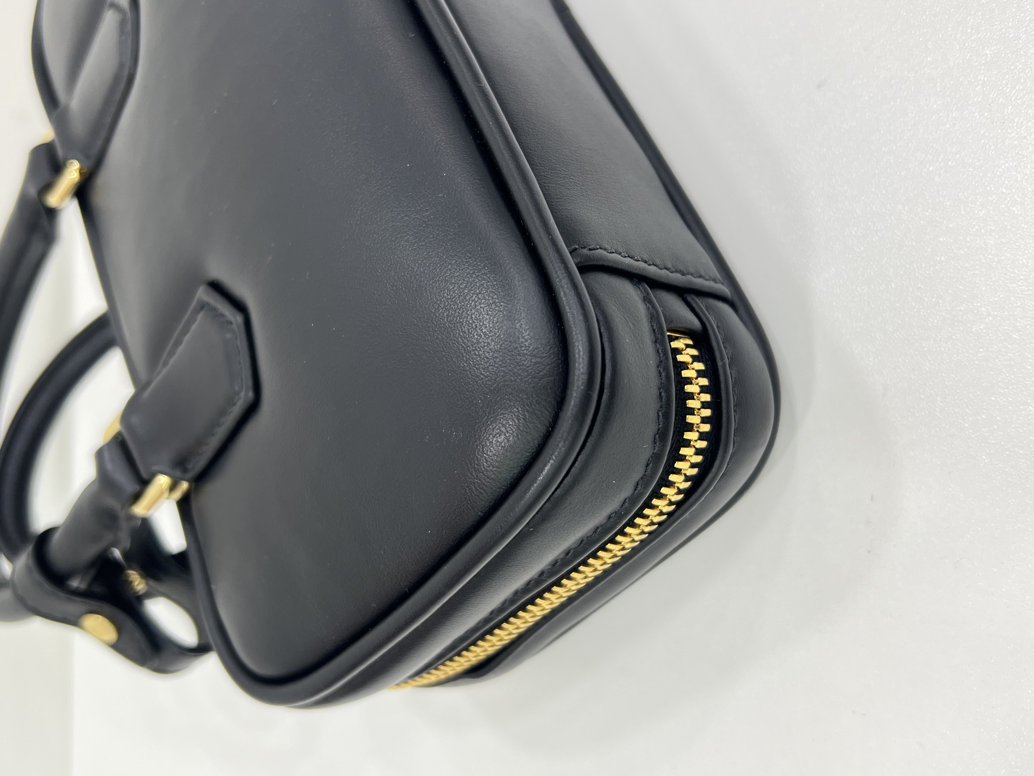 直播貨品 |  [1個-$100 2個-$300］E34