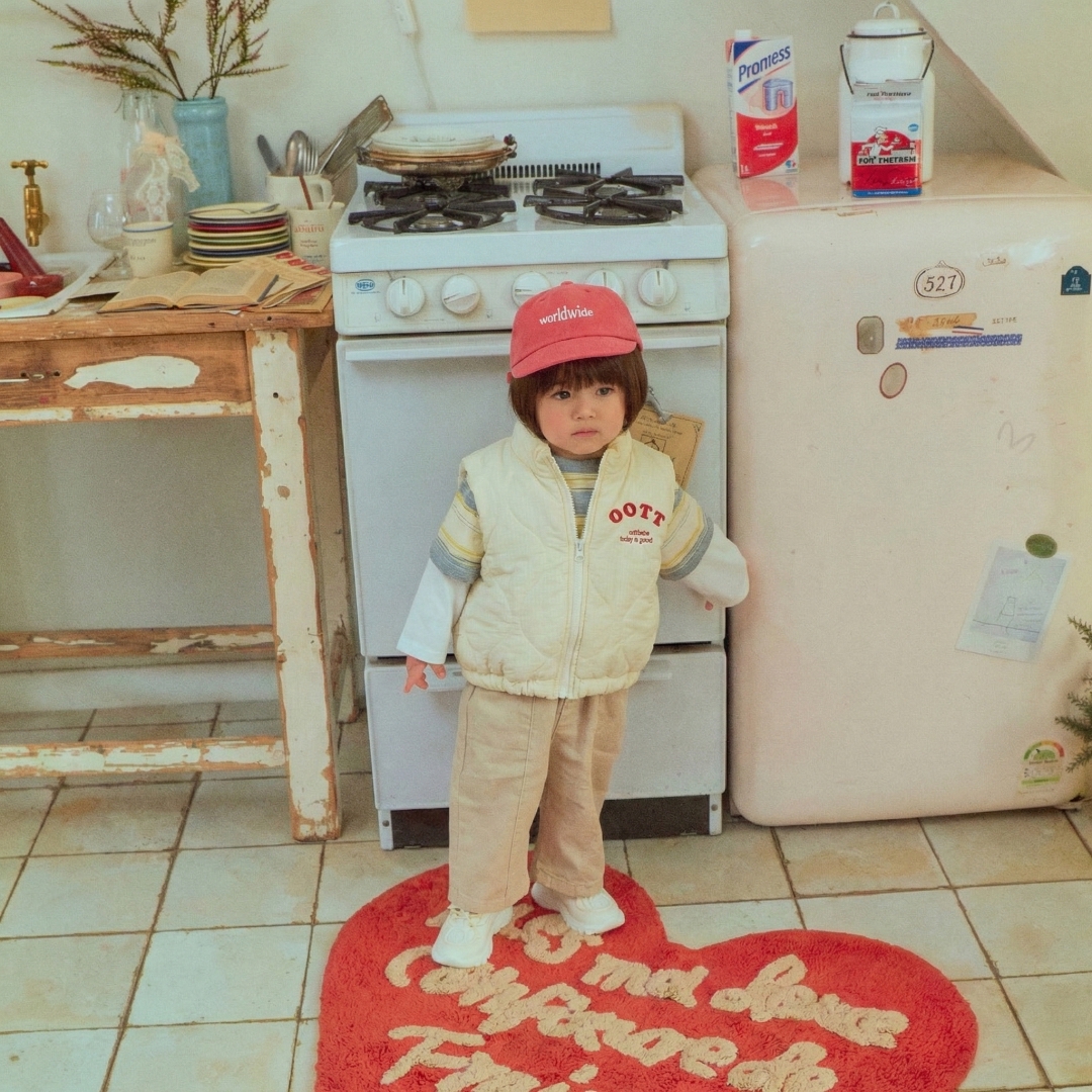 🌸預訂 韓國直送🌸🇰🇷OOTTBEBE三色標誌刺繡絎縫背心外套