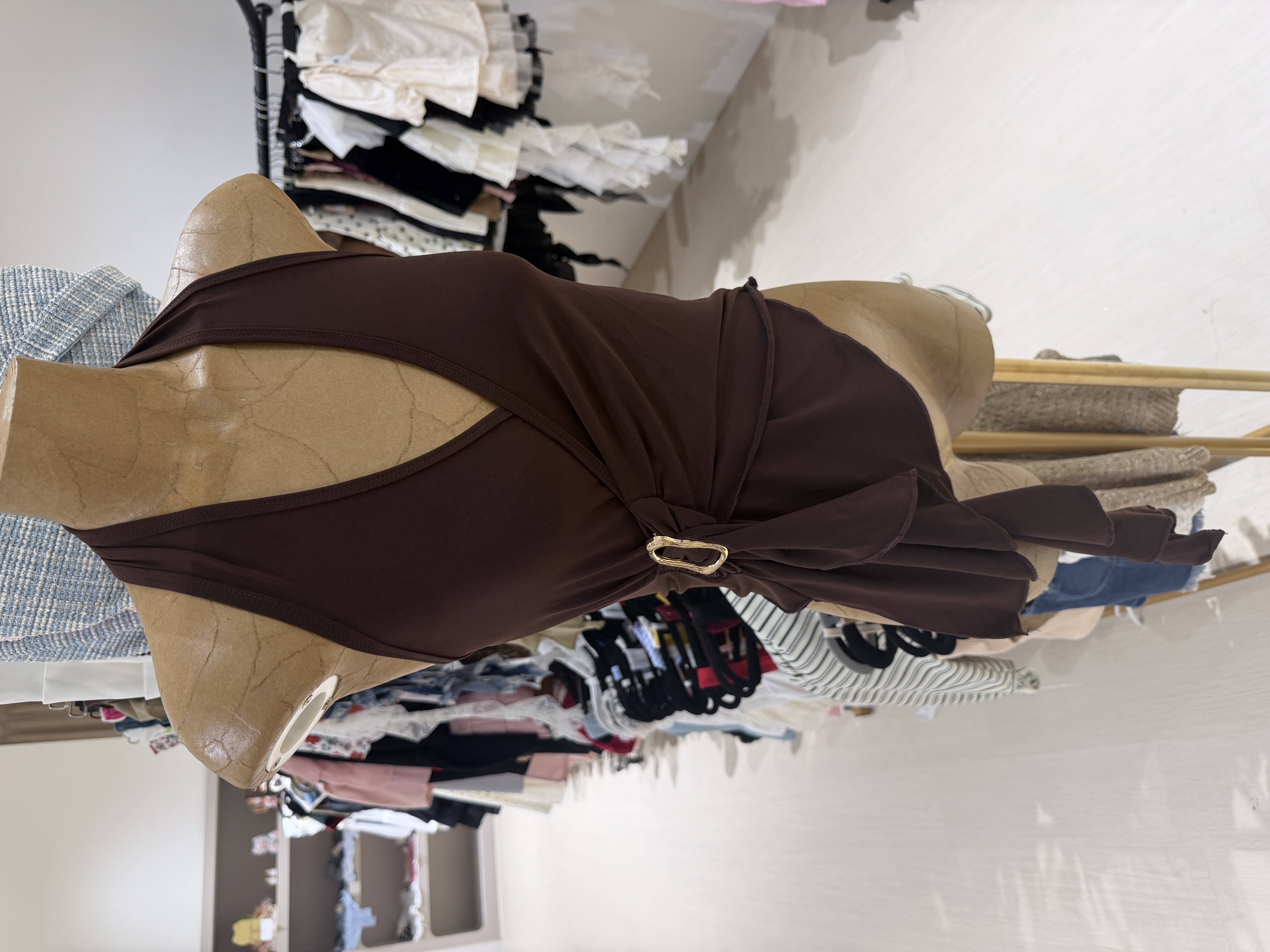 性感挂薄V领小背心