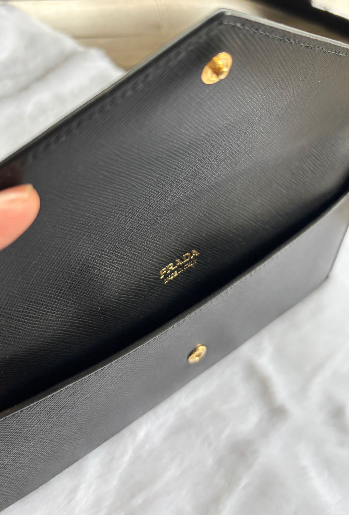 現貨 Prada 拼色信封長銀包