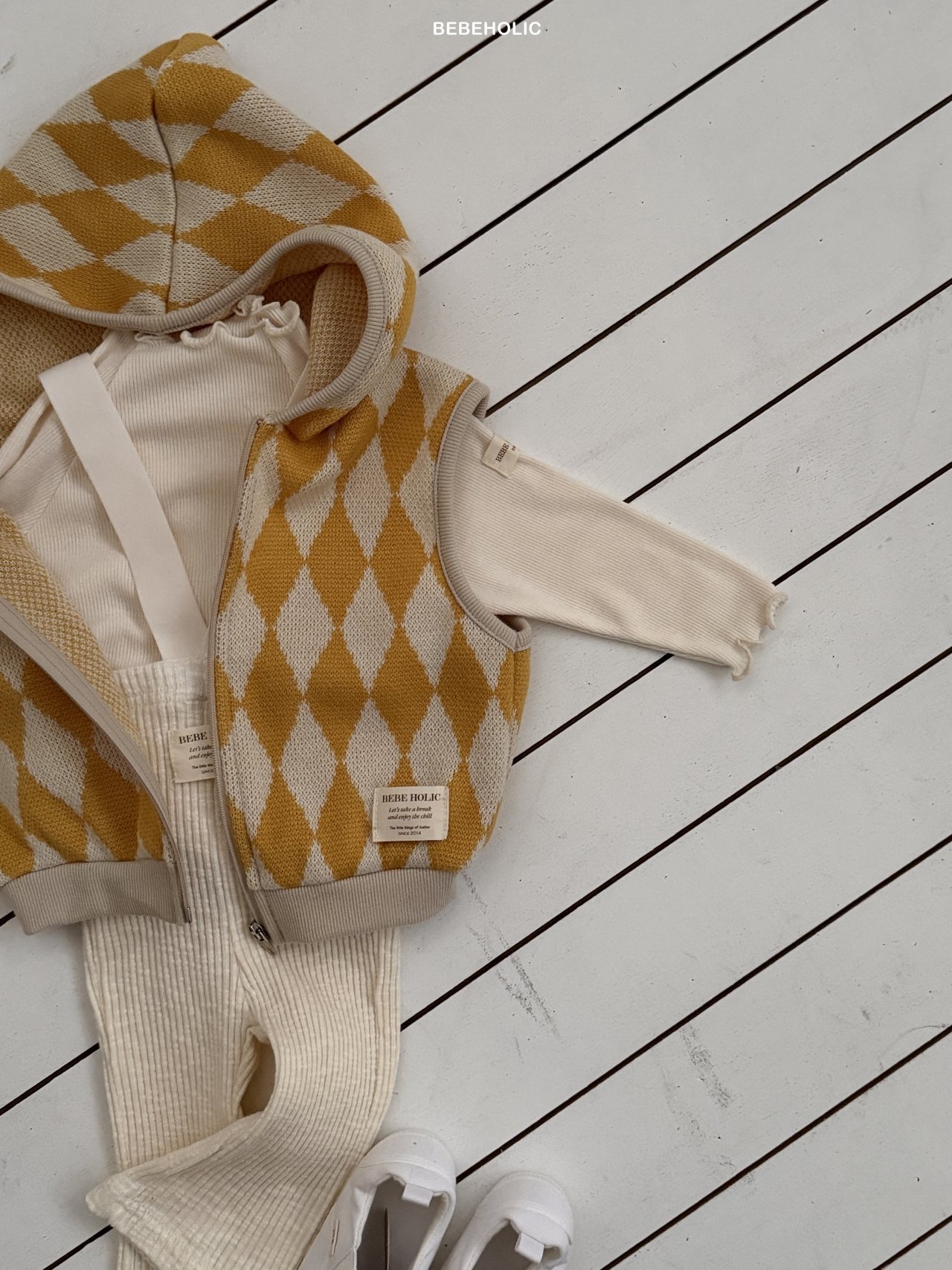🌸預訂 韓國直送🌸🇰🇷BEBEHOLIC三色菱格連帽背心拉鍊外套