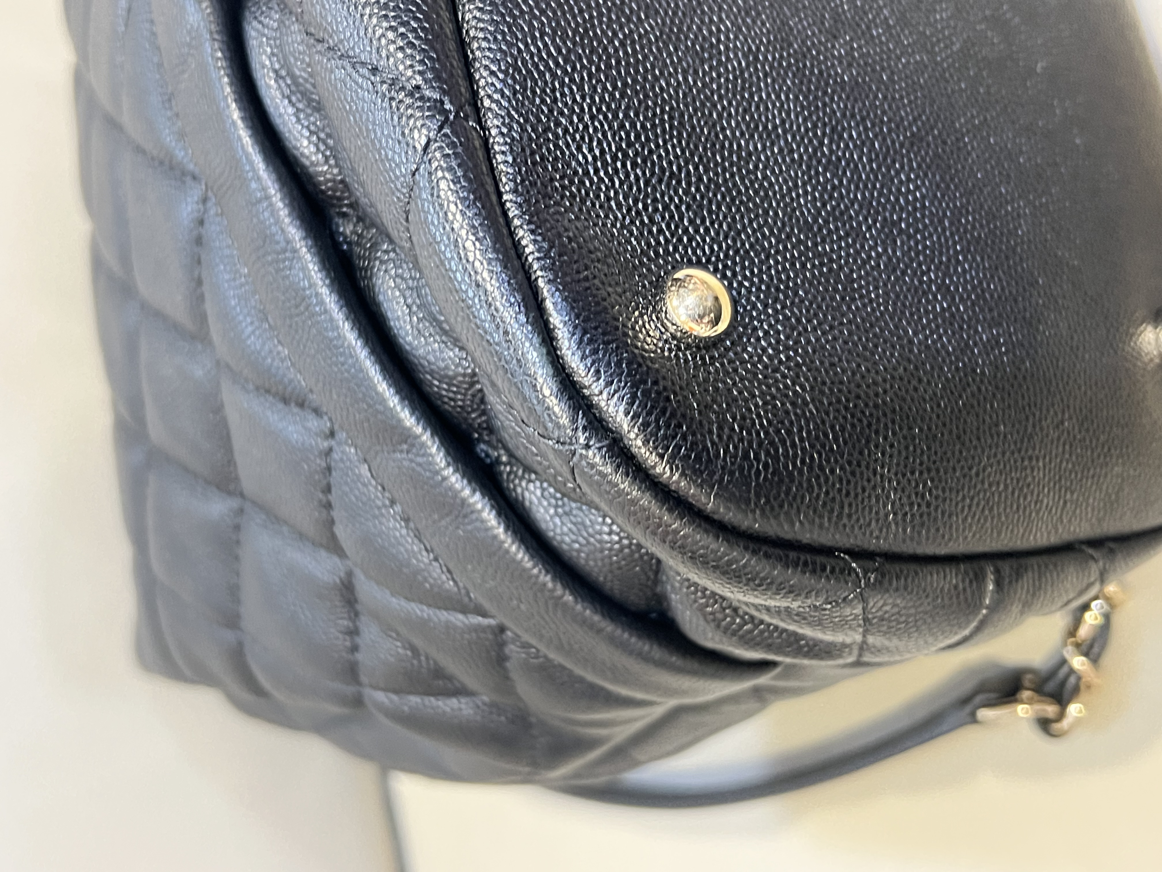 Pre-Owned Chanel Drawstring bag / Product Code: 26040522