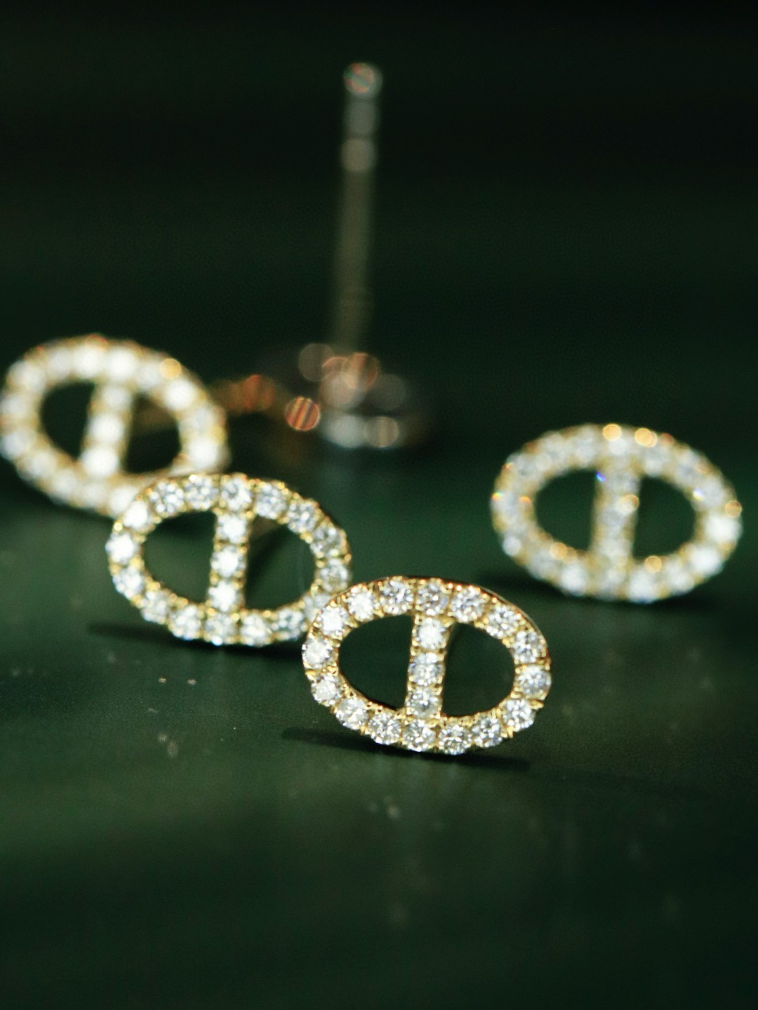 18K Diamond Earrings 