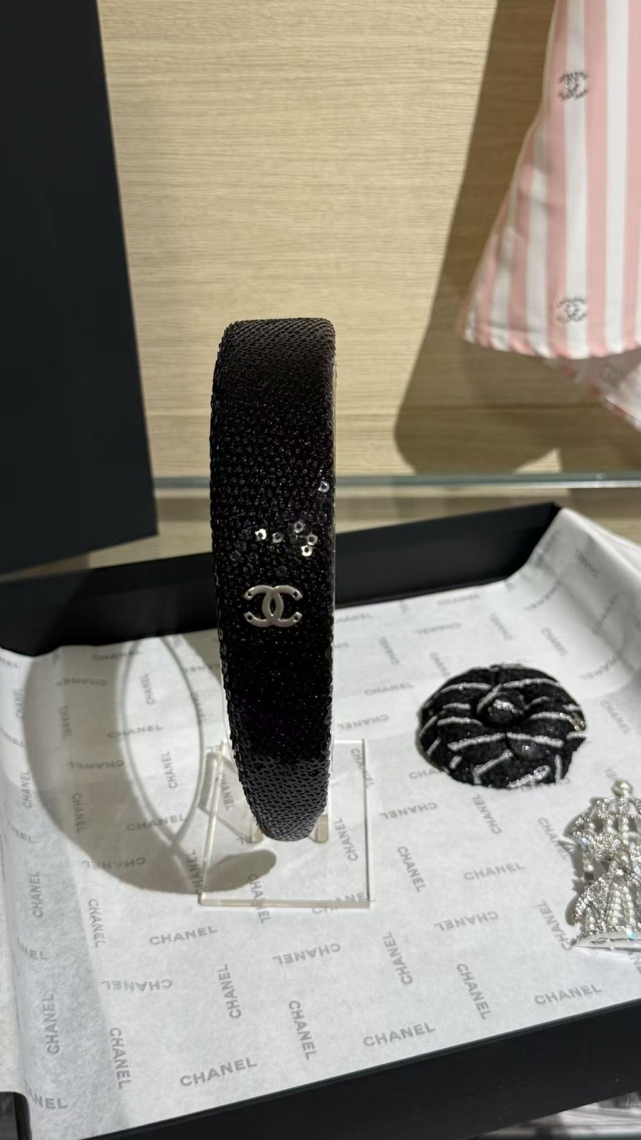 【原單】CHANEL 布藝蕾絲格紋發箍 連禮盒