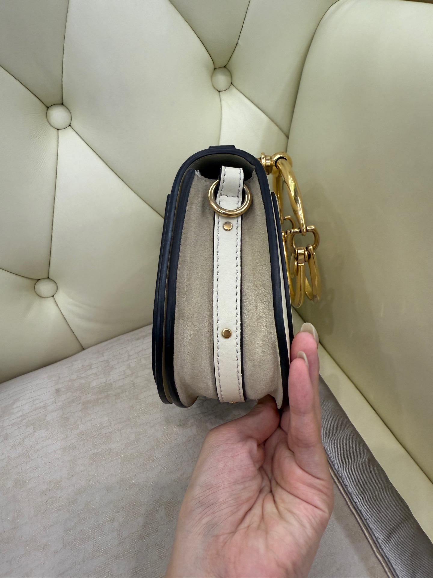 【預訂貨品】Chloe奶油白圓環包 