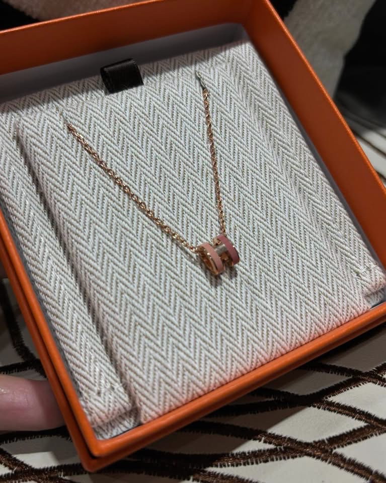 全新 Hermes mini pop h necklace 奶茶拼色玫瑰金 100%Authentic, 全新  ✅dust bag ✅box