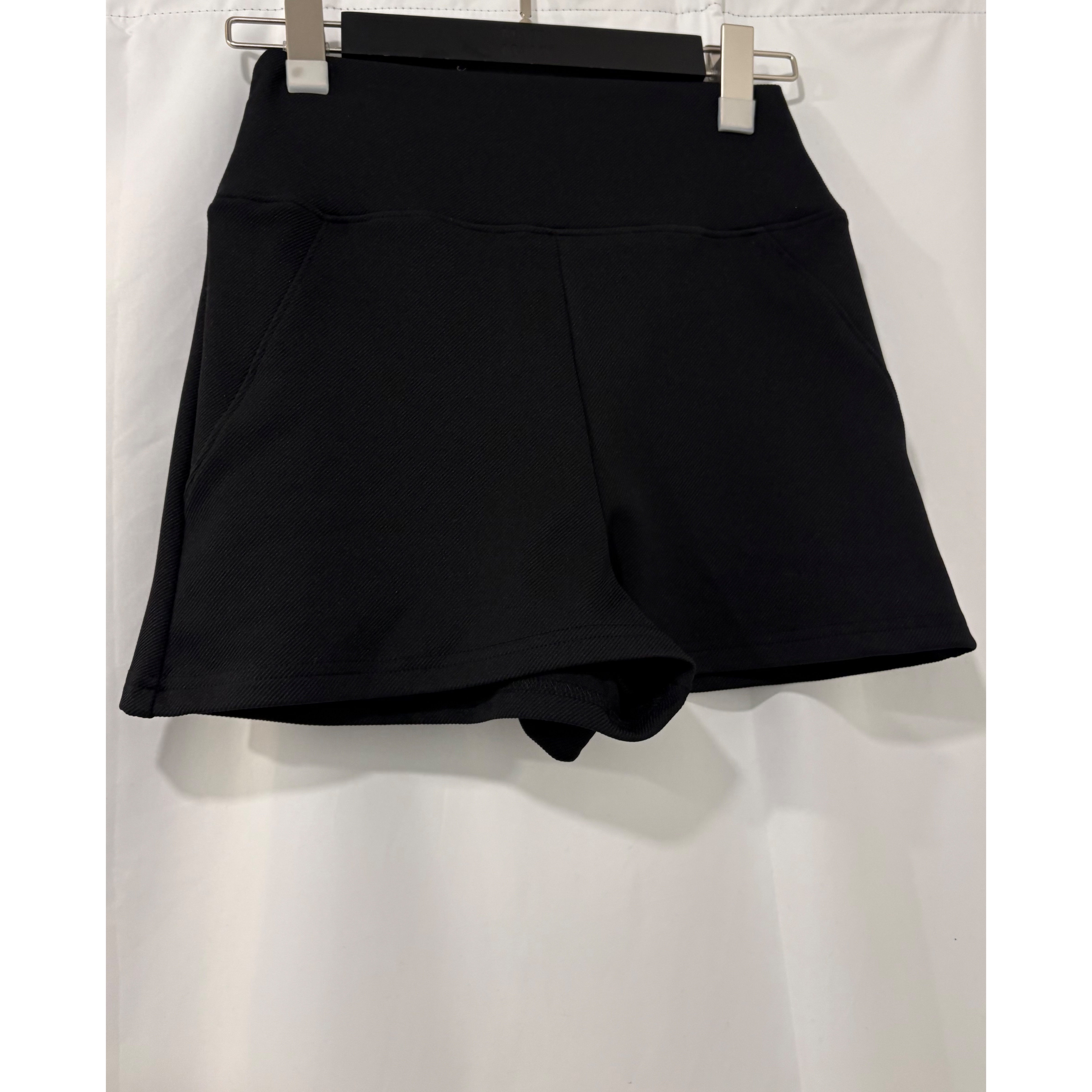 優惠價10月16截單🧸2610D《2WAYS BK SHORTS》