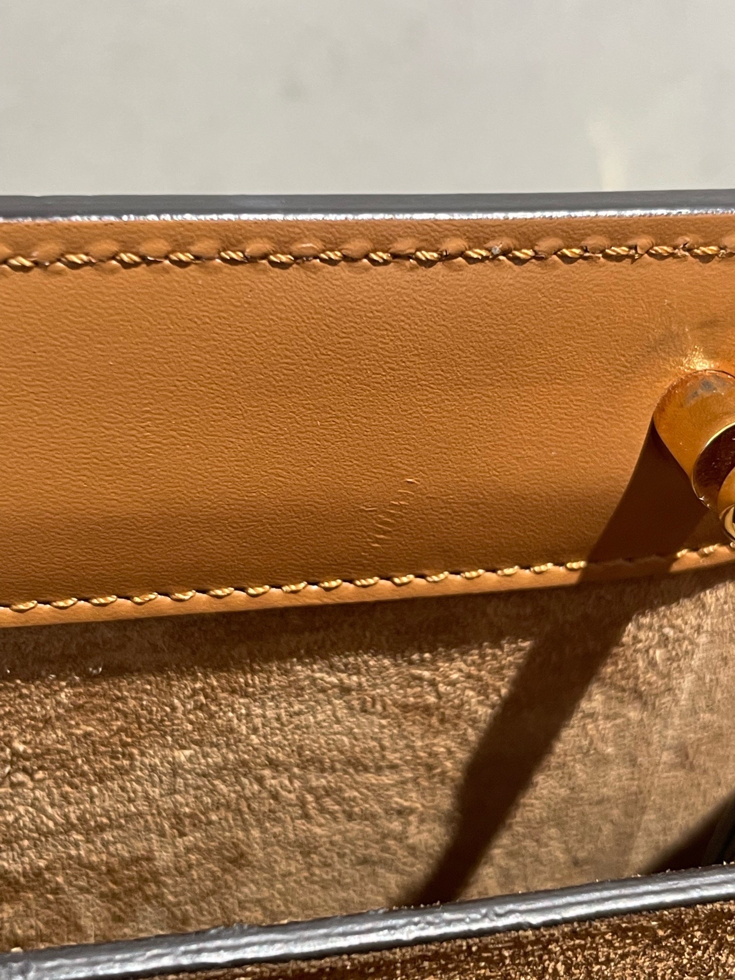 【預訂貨品】FENDI焦糖色金扣風琴包