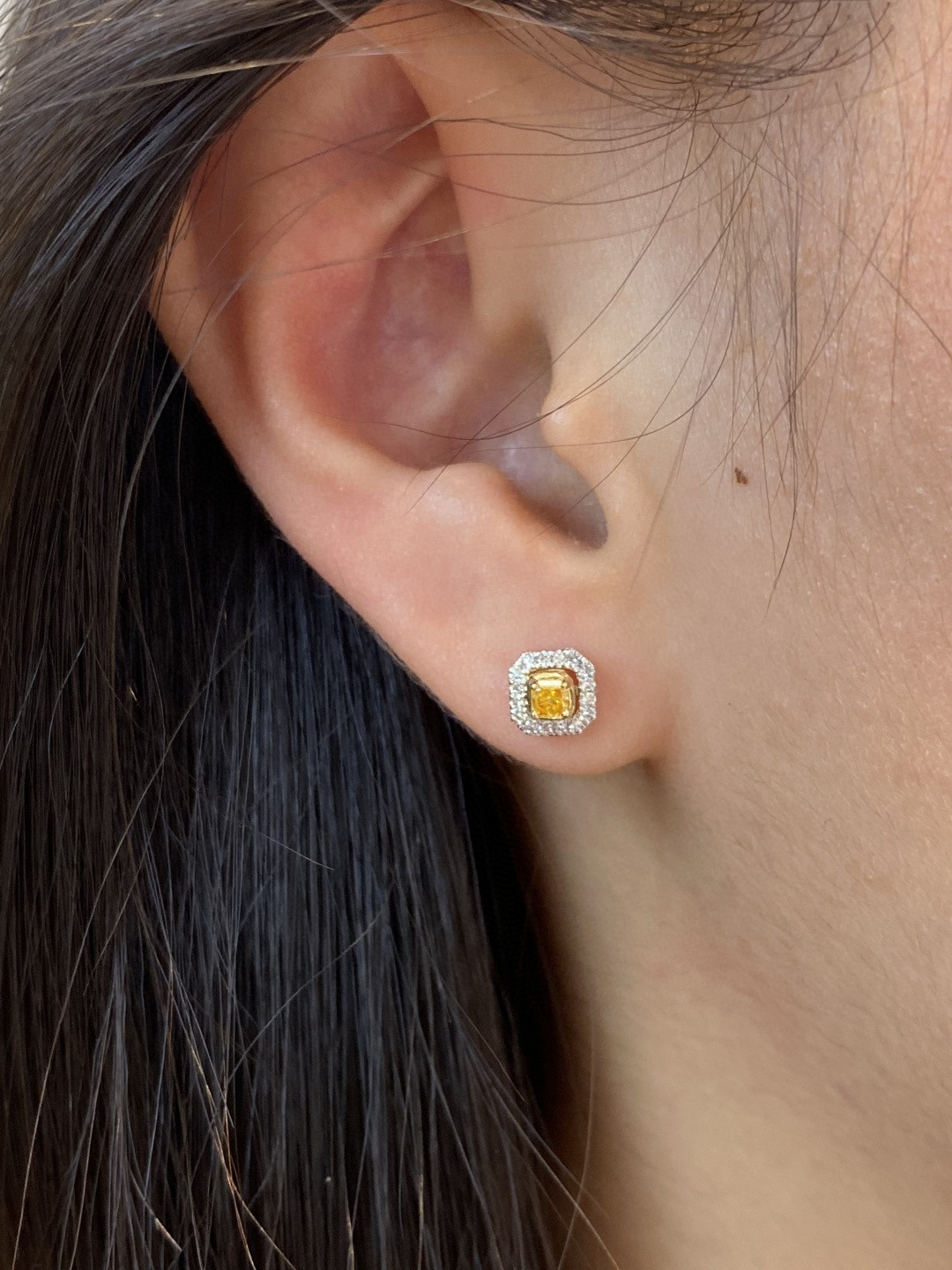 18K Yellow Diamond Earrings 