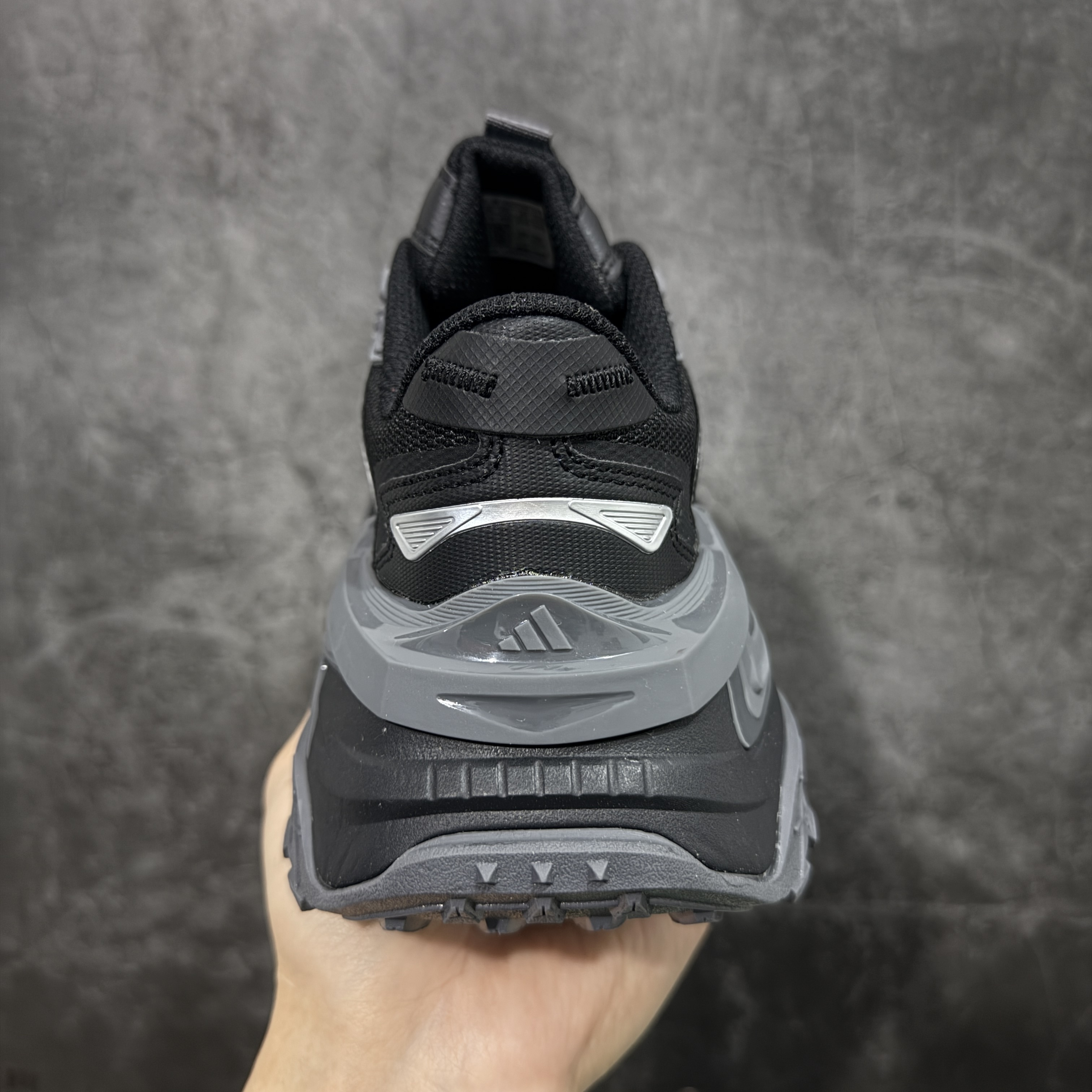 Adidas XLG Storm Edge JQ1666