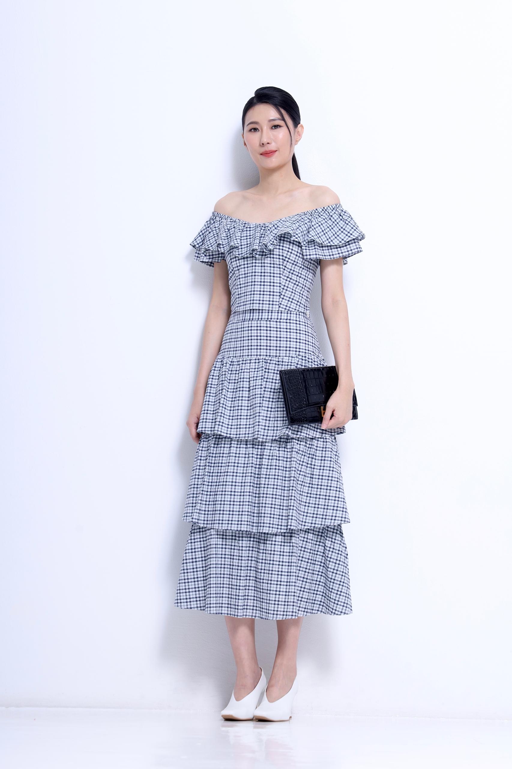 CB2763 Gingham Ruffle Off-Shoulder Top