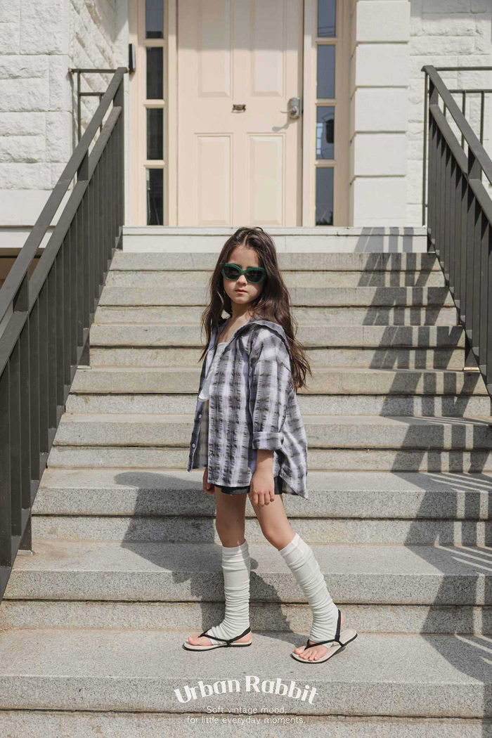 🇰🇷Urban Rabbit shirts