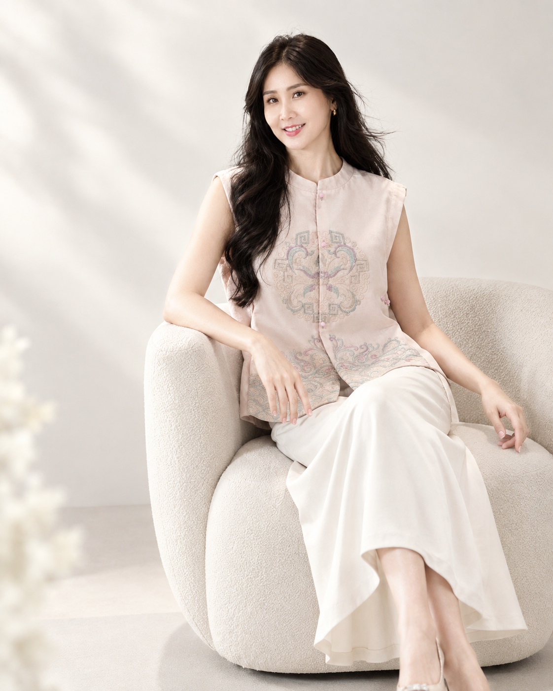 5144 Élysée Embroidered Qipao Vest