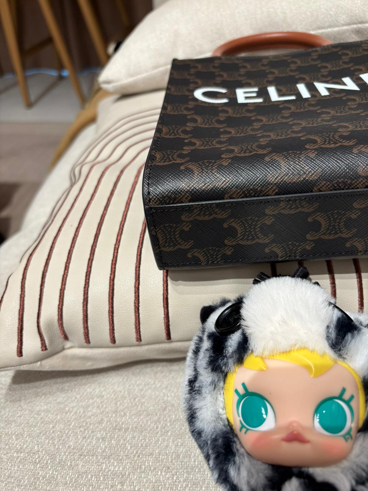 Celine mini vertical cabas tote bag 100%Authentic,98%New ✅dust bag 