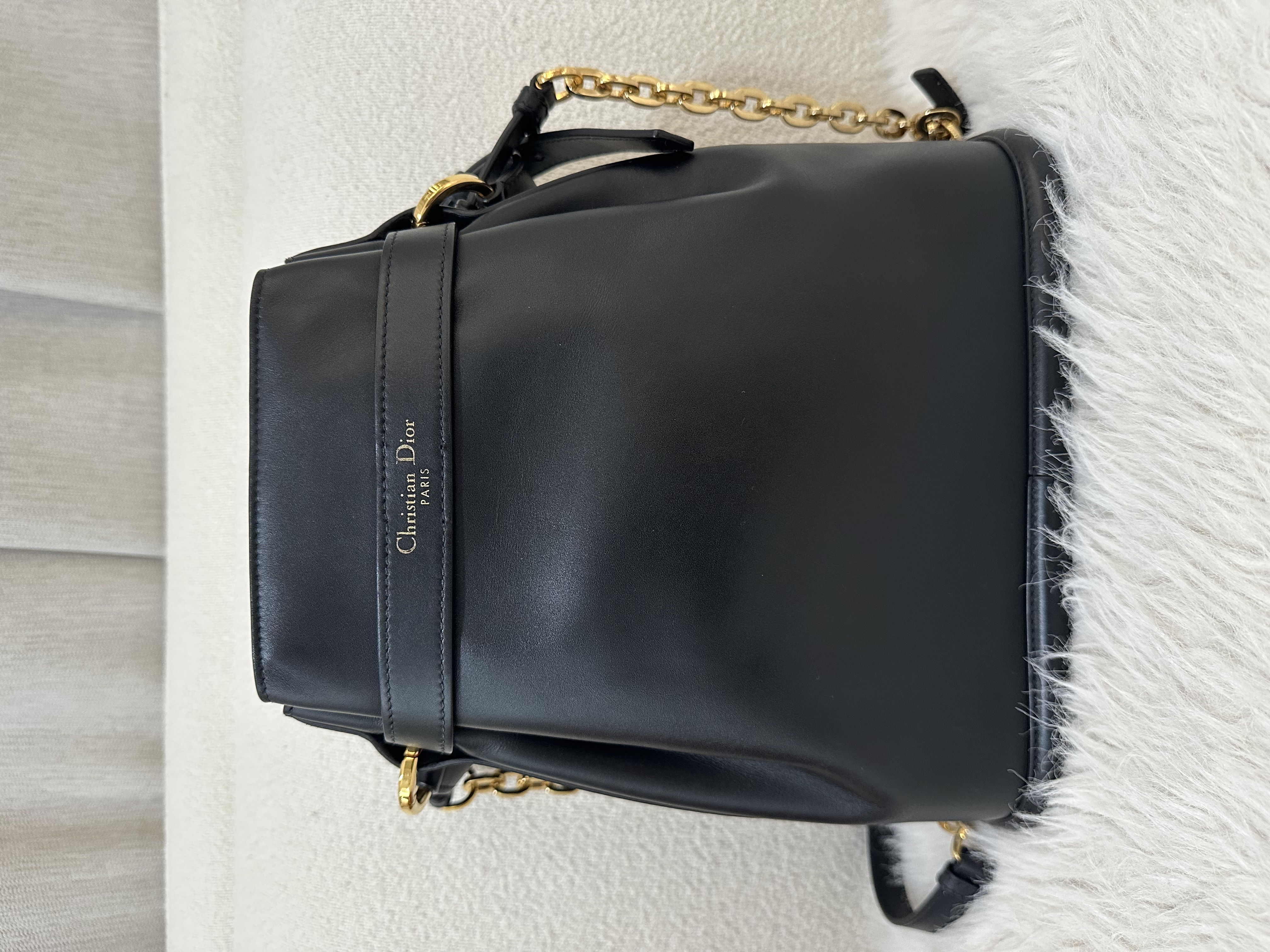 Pre-owned Dior DIOR Black CD Embossed Leather Medium Bucket Bag/ 26NY14