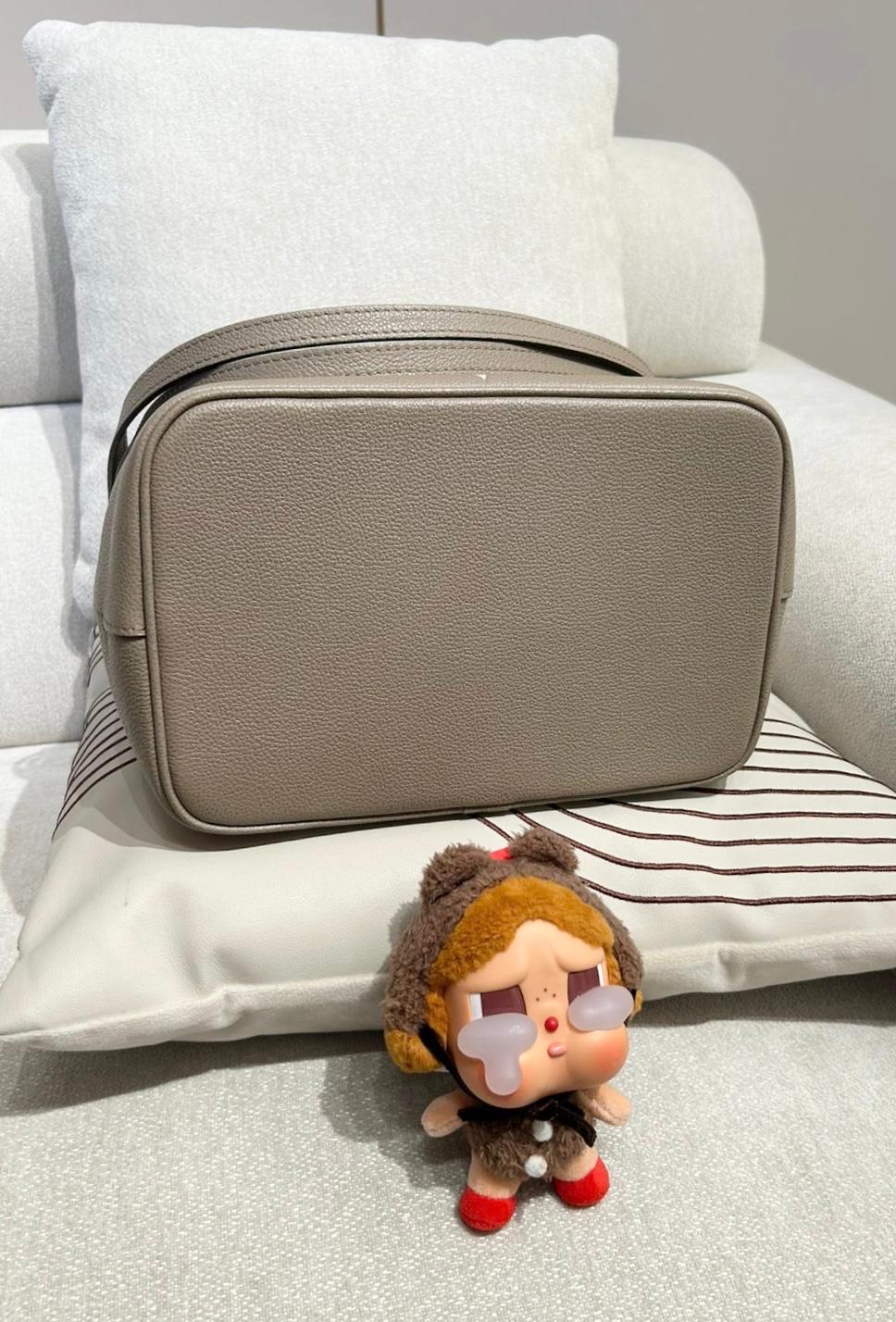 Lv neonoe mm M45555 Monogram Empreinte 牛皮 100%Authentic,99%new ✅專店收據✅NFC✅pouch✅防塵袋✅box