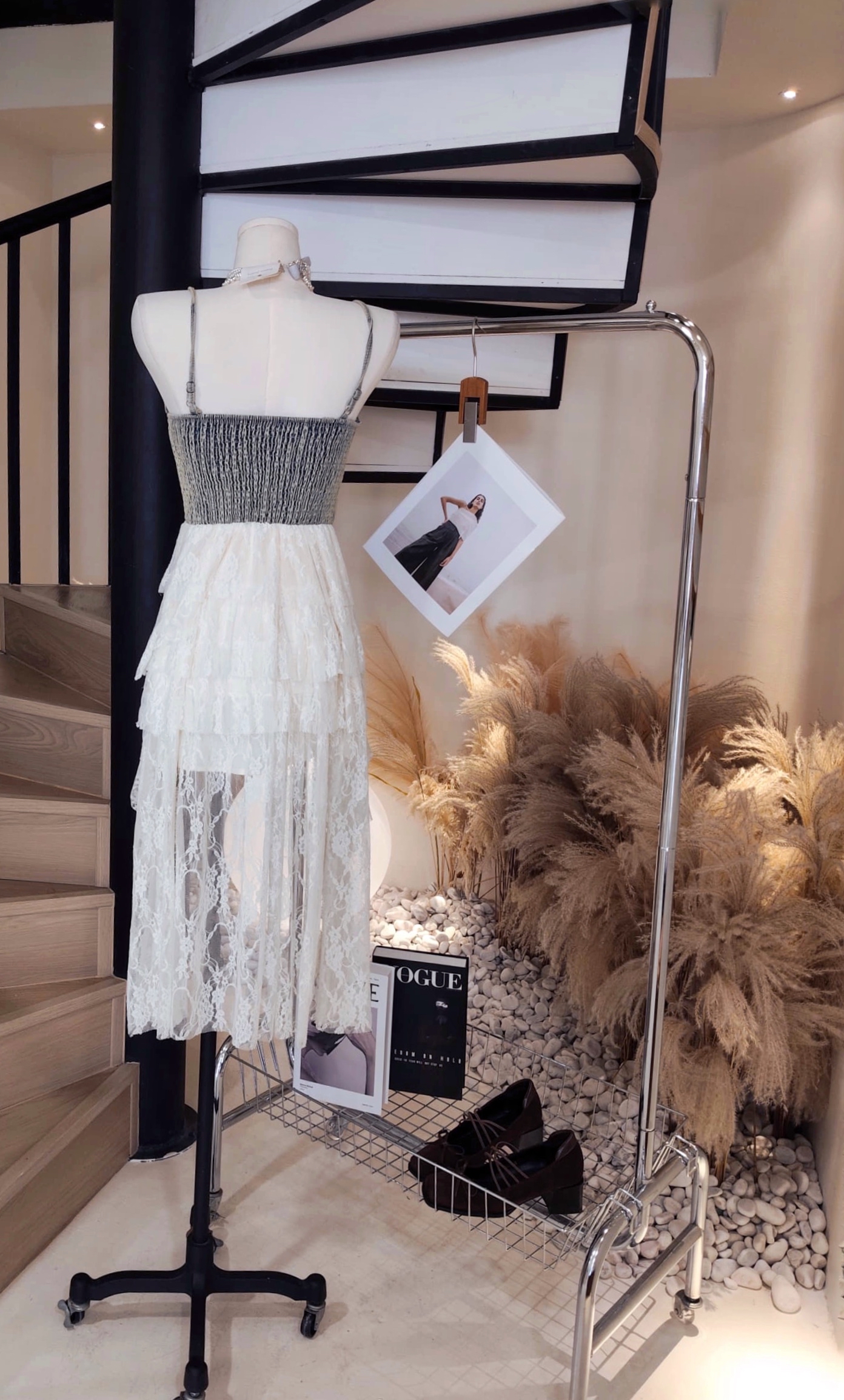 牛仔蕾丝连身裙