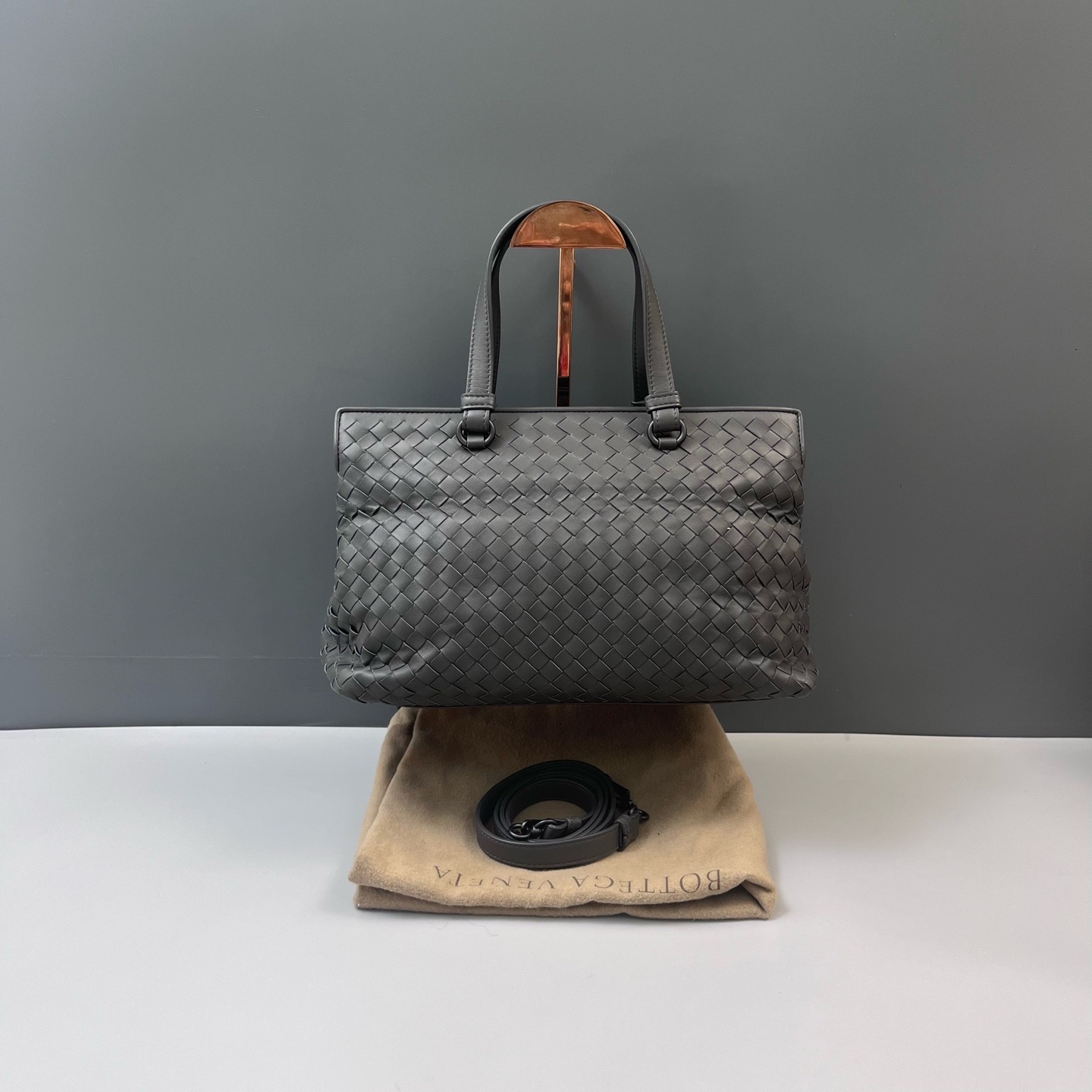 【預訂貨品】BV 灰色編織tote bag