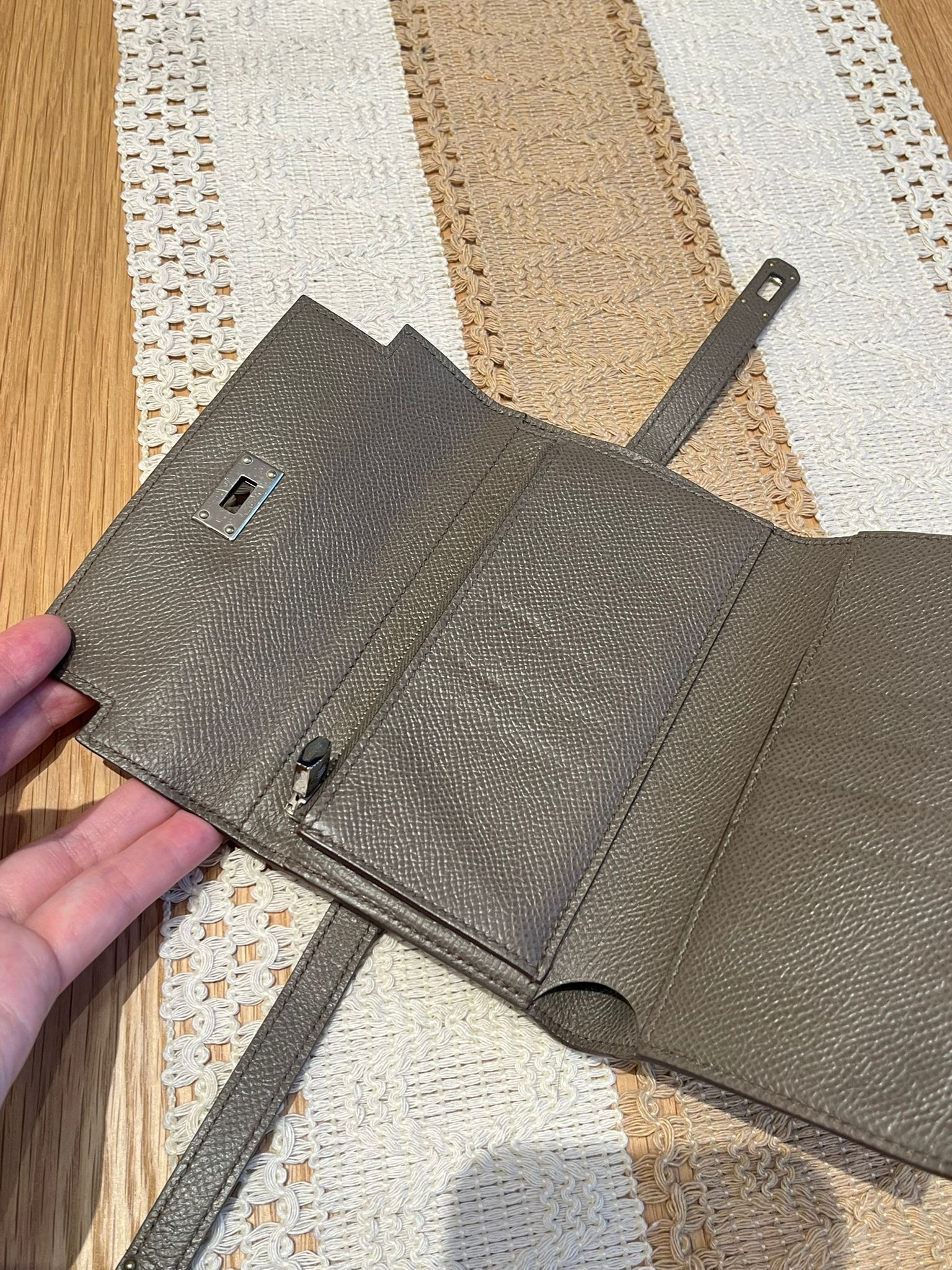 Hermes Kelly Wallet Etain 錫器灰 Epsom牛皮 Stamp R 100%Authentic, 93%New✅Dust bag